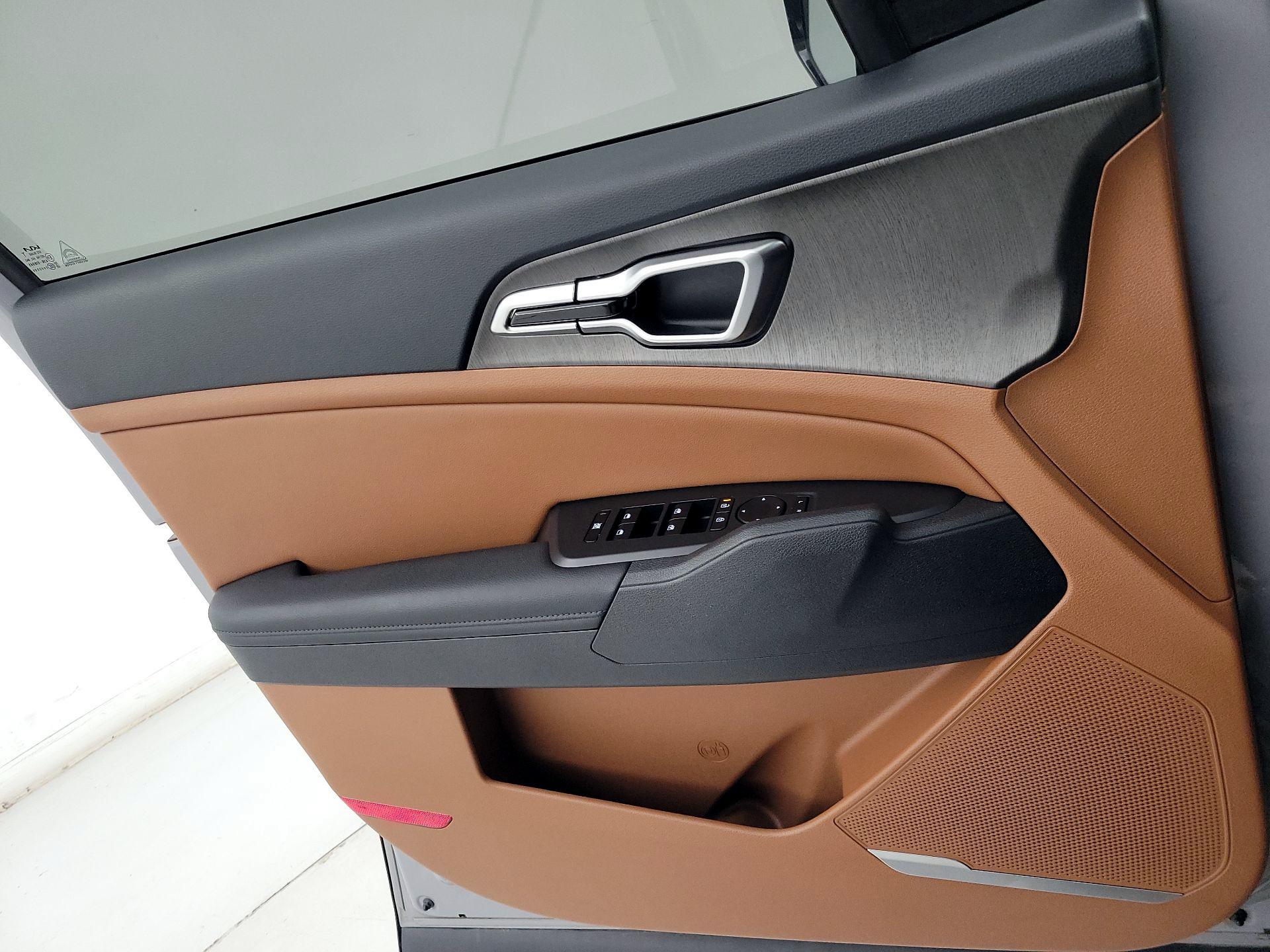 Thumbnail: 2026 Kia Sportage - 12