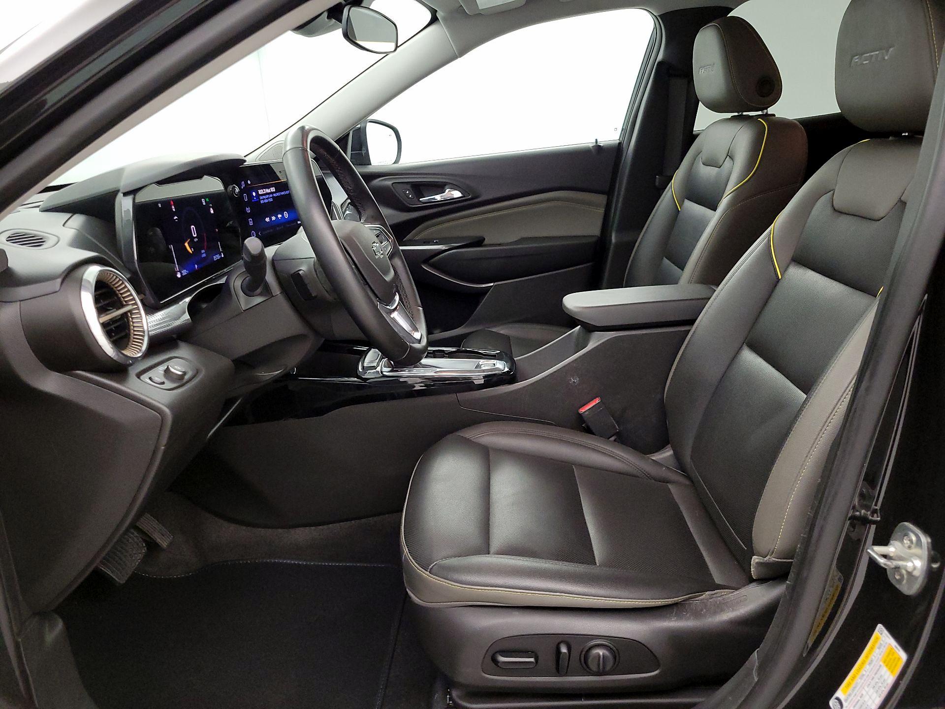 Thumbnail: 2025 Chevrolet Trax - 11