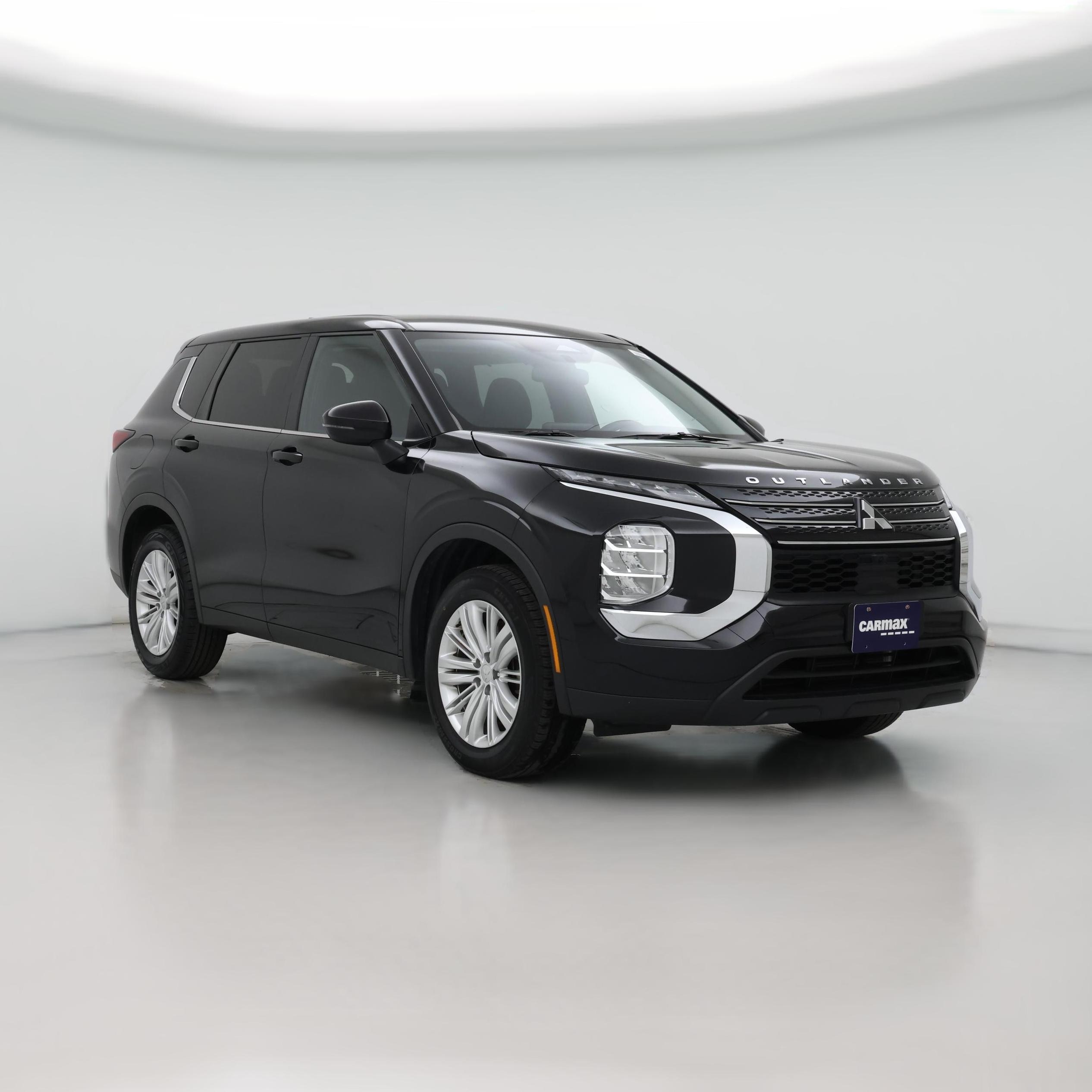 Thumbnail: 2024 Mitsubishi Outlander - 1
