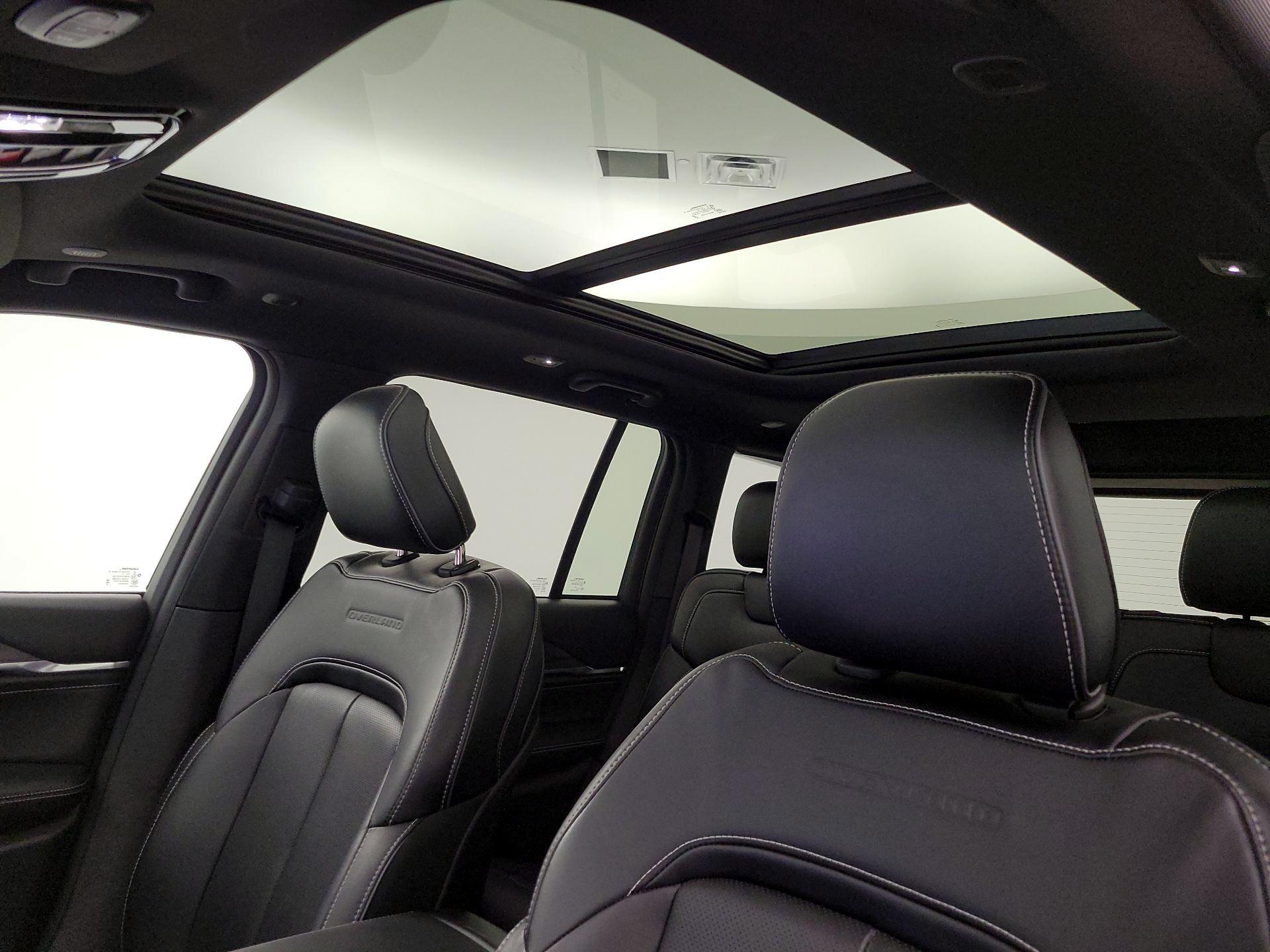Thumbnail: 2023 Jeep Grand Cherokee - 20