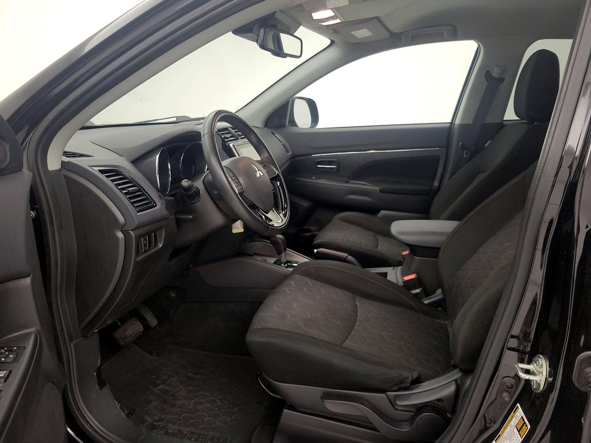Thumbnail: 2022 Mitsubishi Outlander Sport - 11