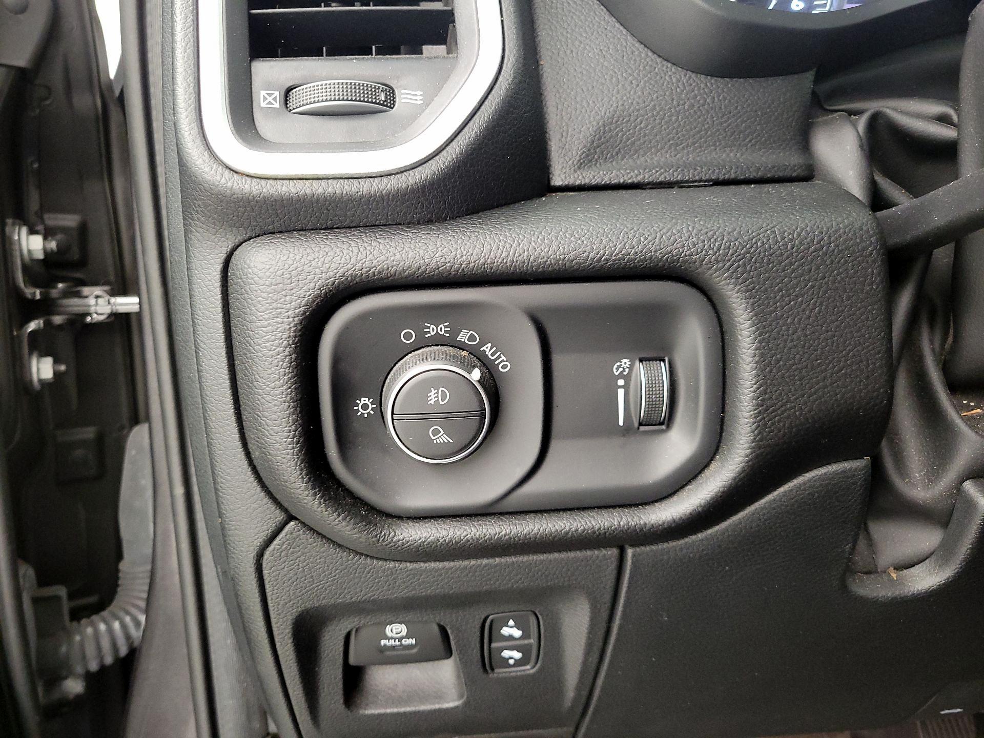 Thumbnail: 2022 RAM 1500 - 13