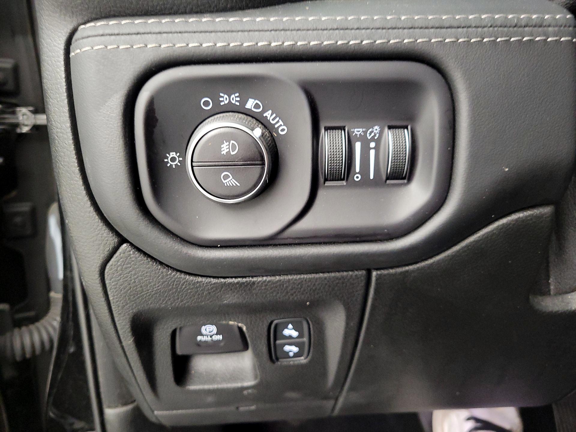 Thumbnail: 2019 RAM 1500 - 13