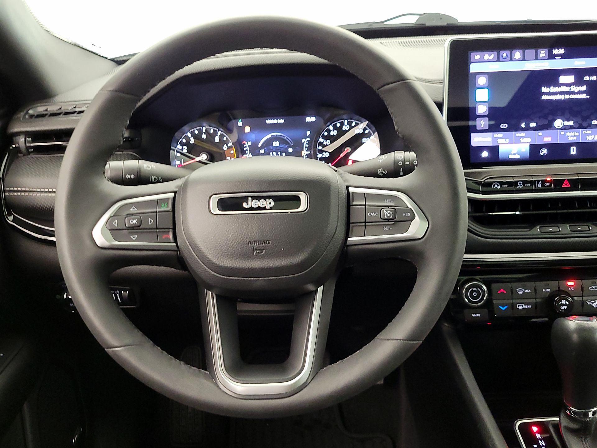 Thumbnail: 2023 Jeep Compass - 10