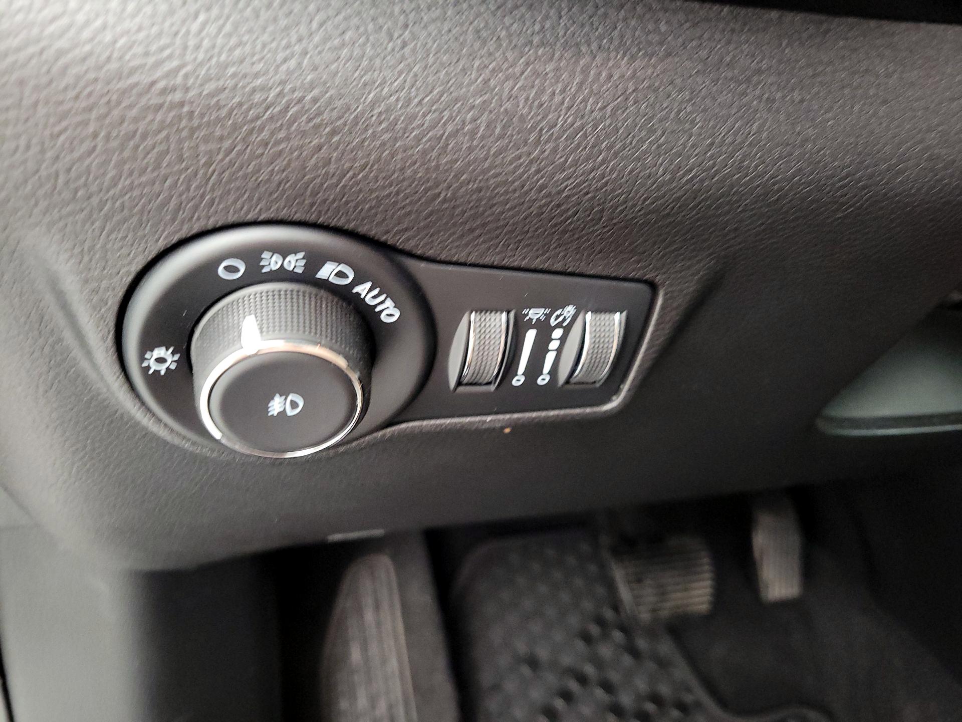 Thumbnail: 2023 Jeep Compass - 13