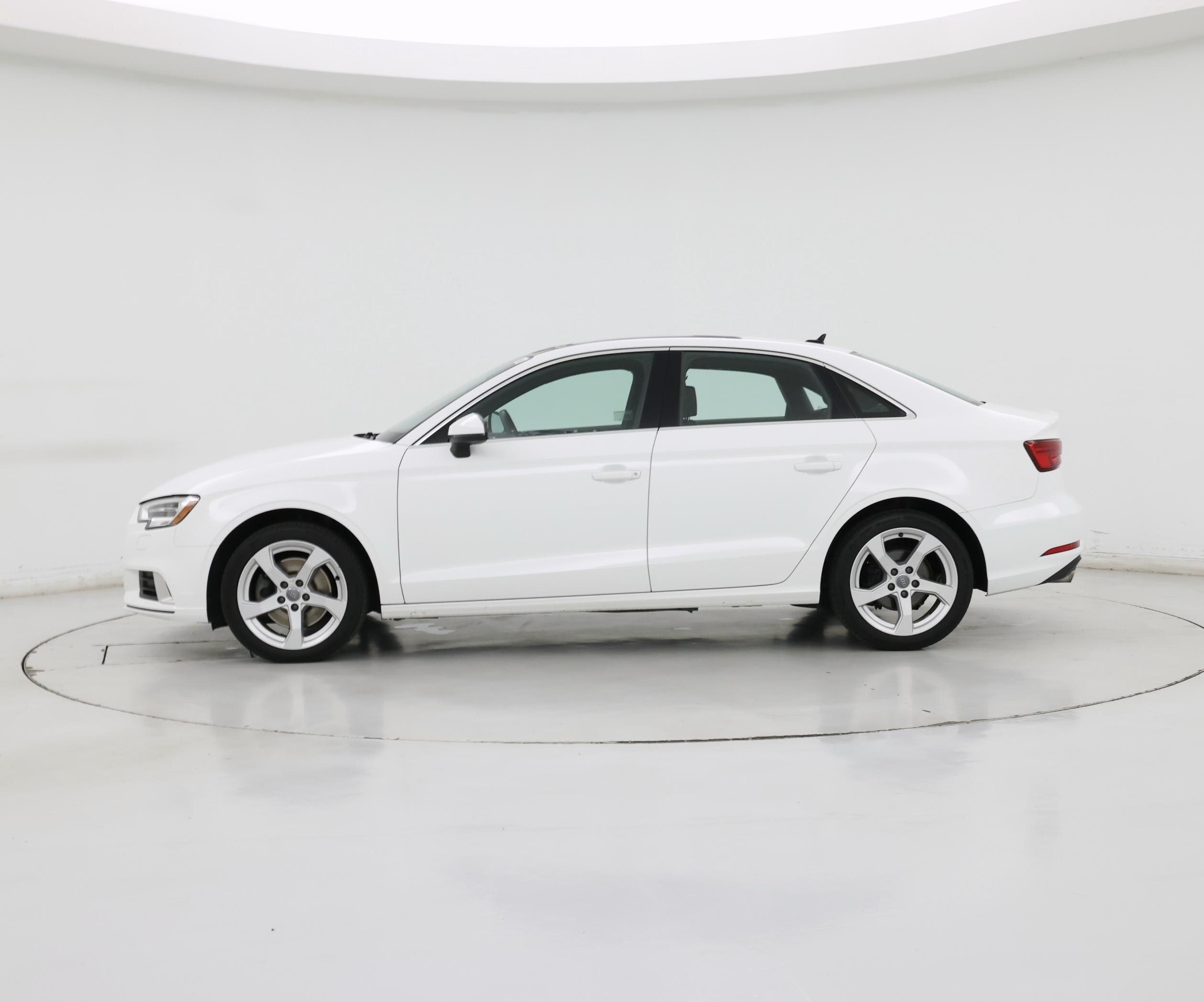 Thumbnail: 2019 Audi A3 - 3