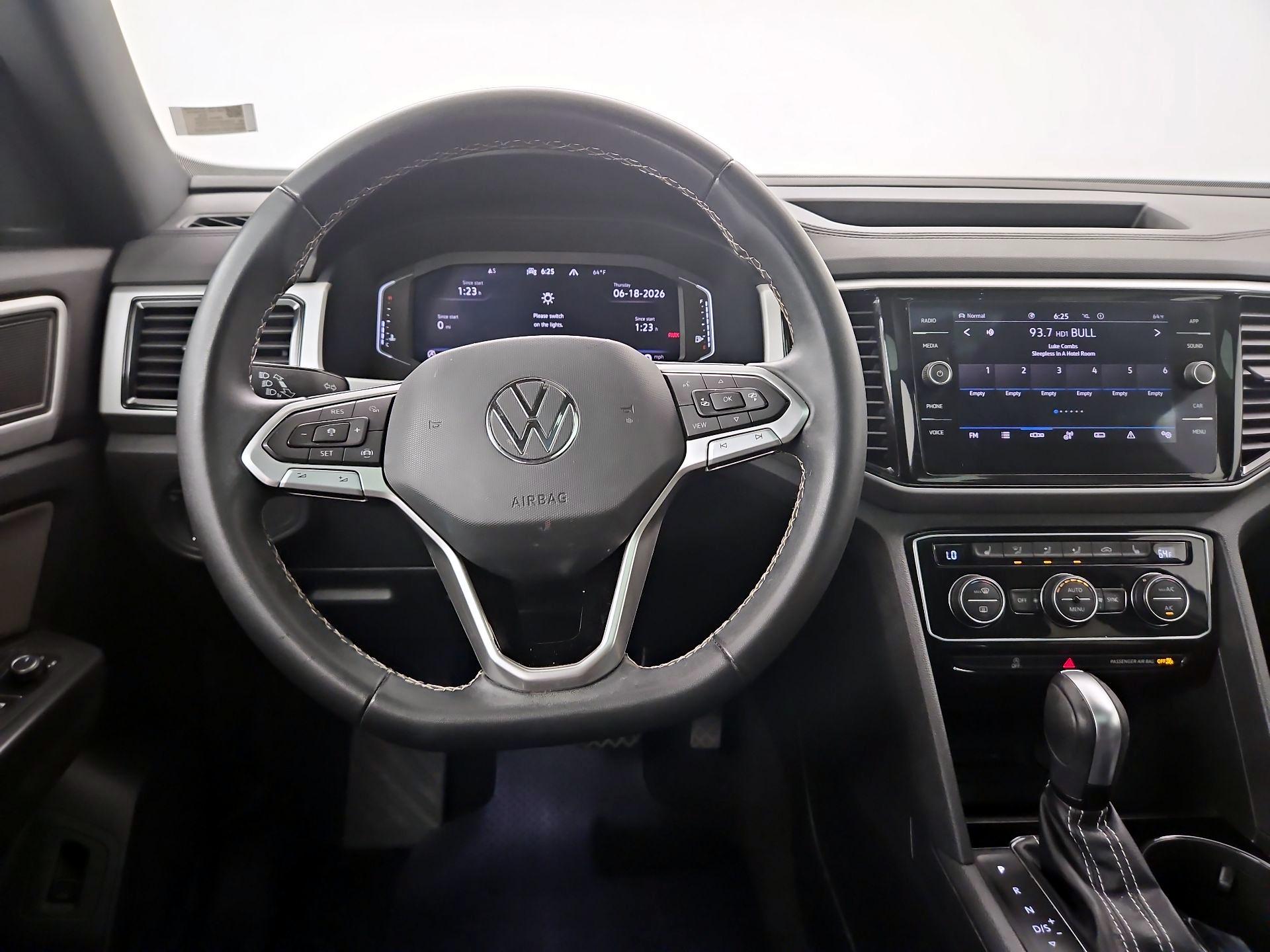 Thumbnail: 2023 Volkswagen Atlas - 10