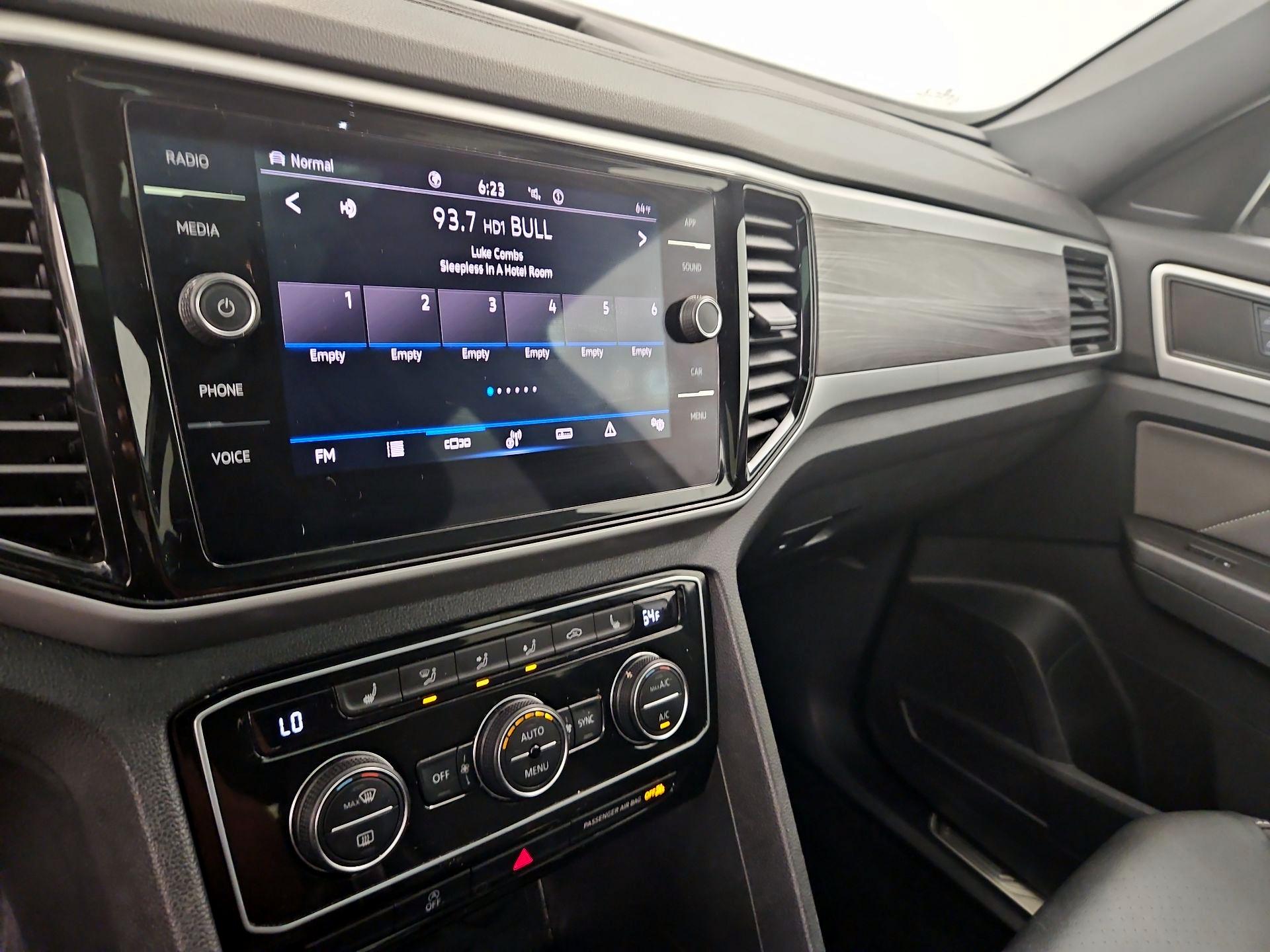 Thumbnail: 2023 Volkswagen Atlas - 15