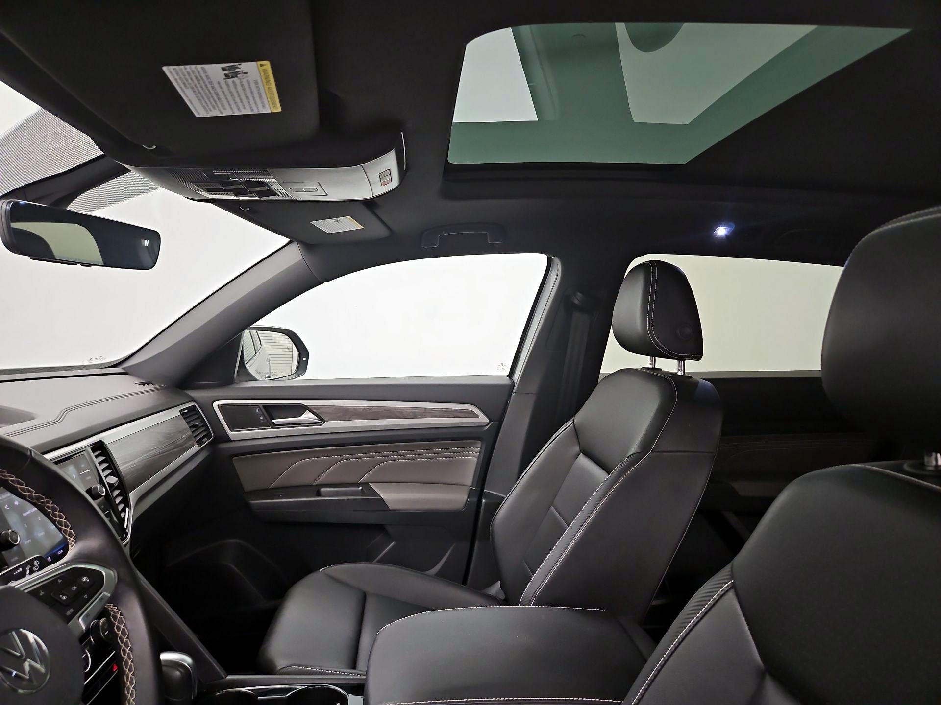 Thumbnail: 2023 Volkswagen Atlas - 19