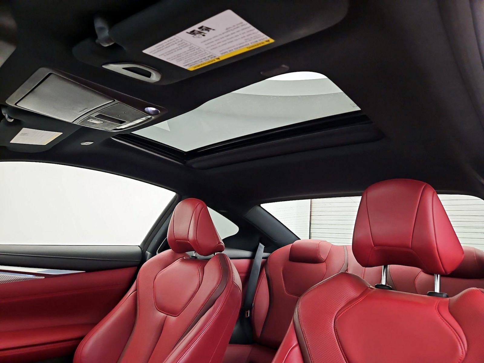 Sunroof(s) & Overhead Airbags