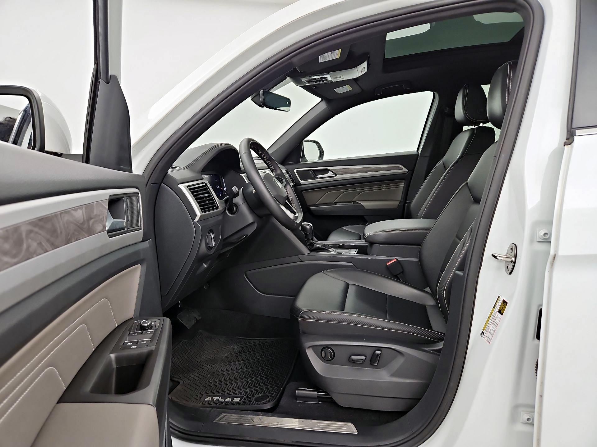 Thumbnail: 2022 Volkswagen Atlas - 11