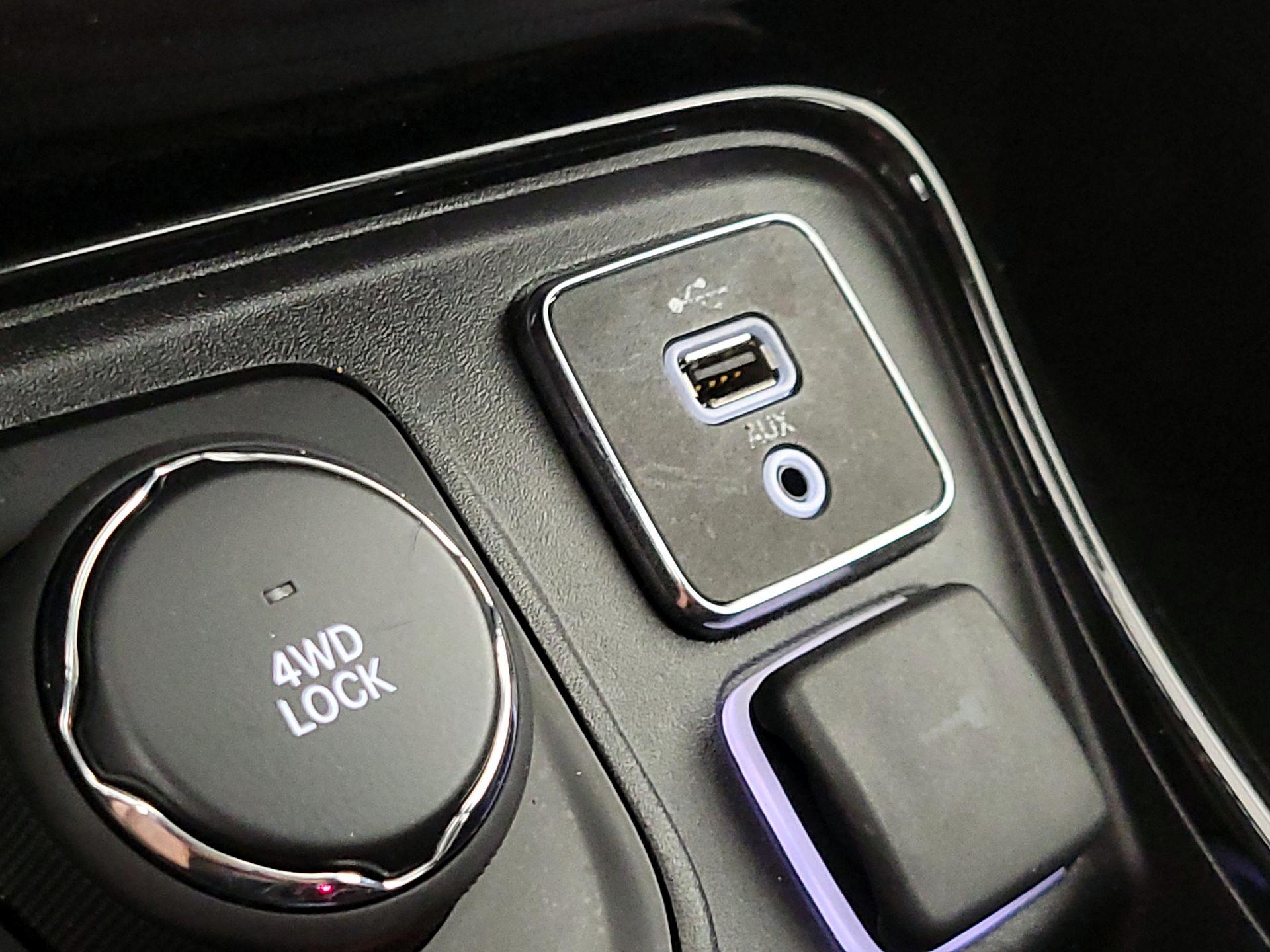 Thumbnail: 2018 Jeep Compass - 19