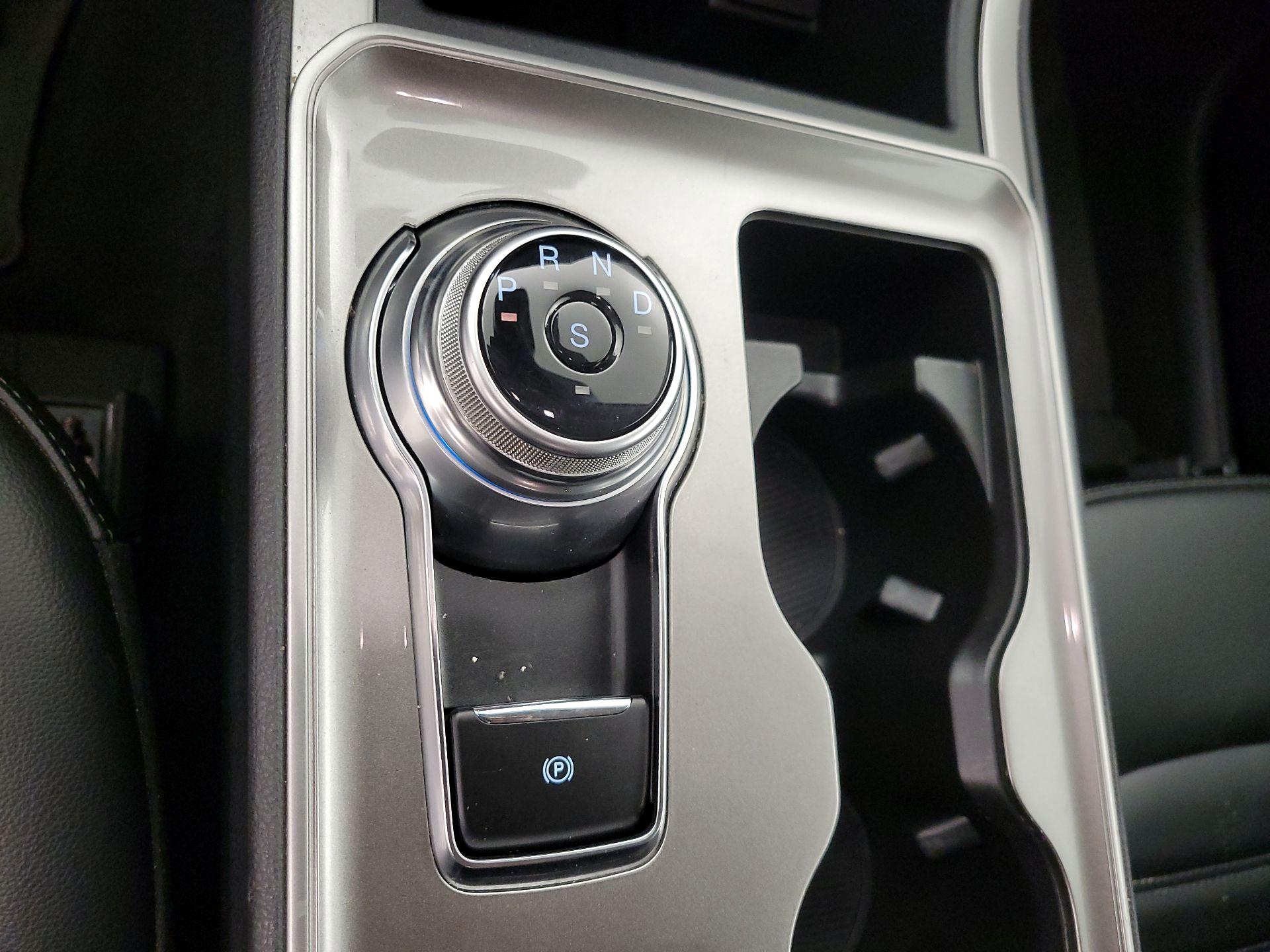 Thumbnail: 2023 Ford Edge - 17
