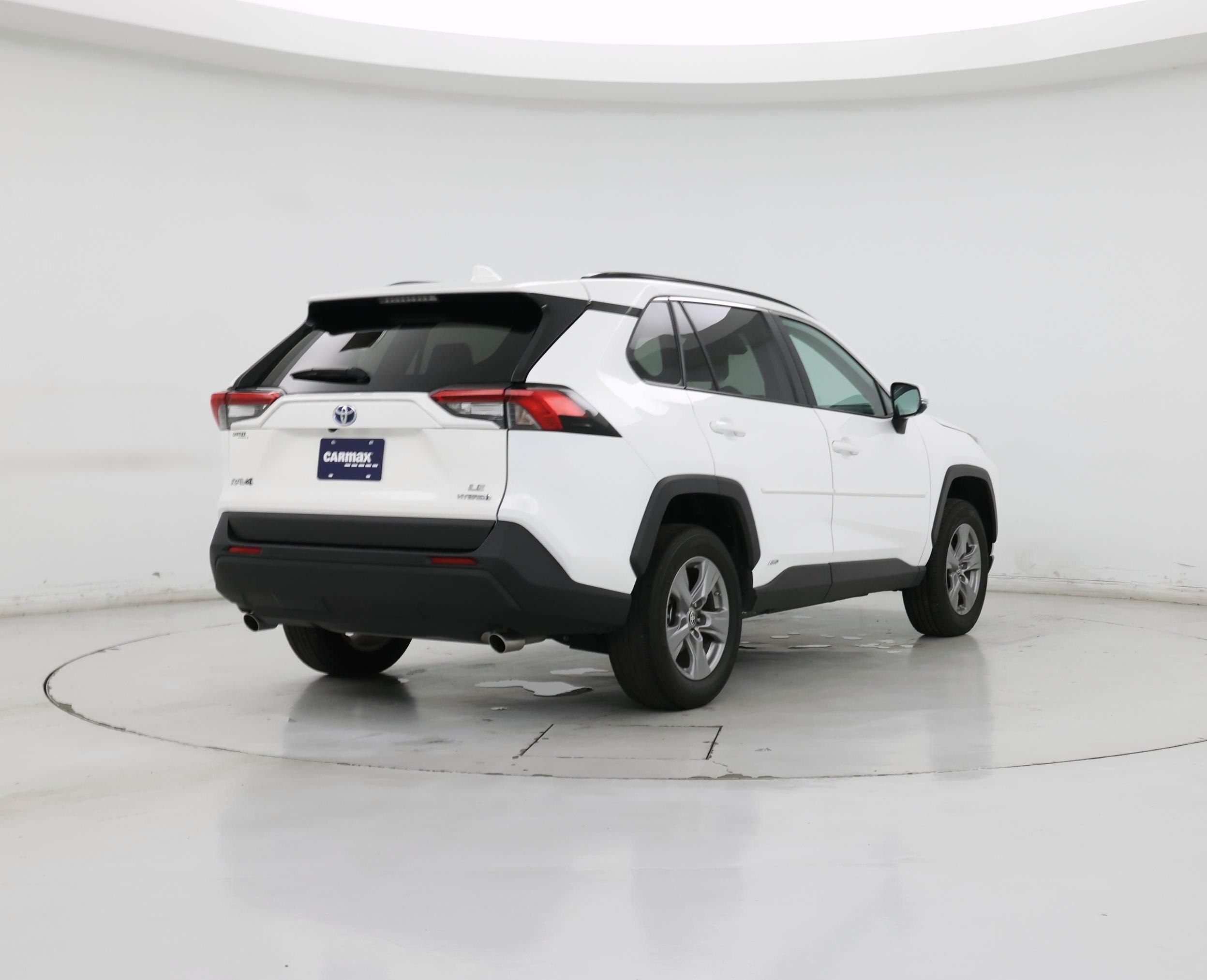 Thumbnail: 2024 Toyota RAV4 - 8