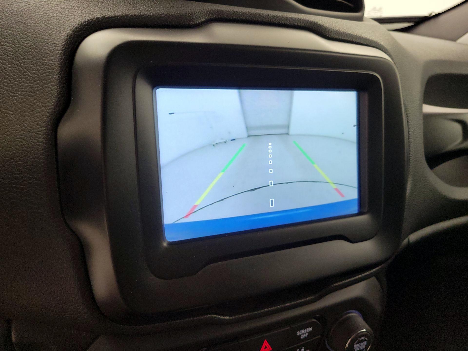 Thumbnail: 2021 Jeep Renegade - 14