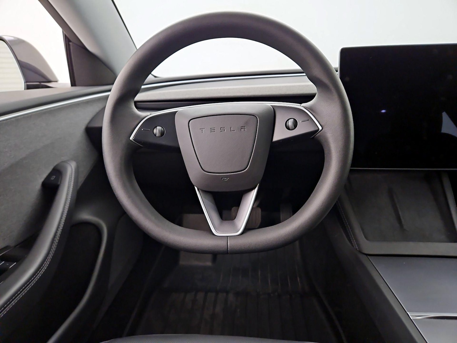 2025 Tesla Model 3 Long Range - Photo 11