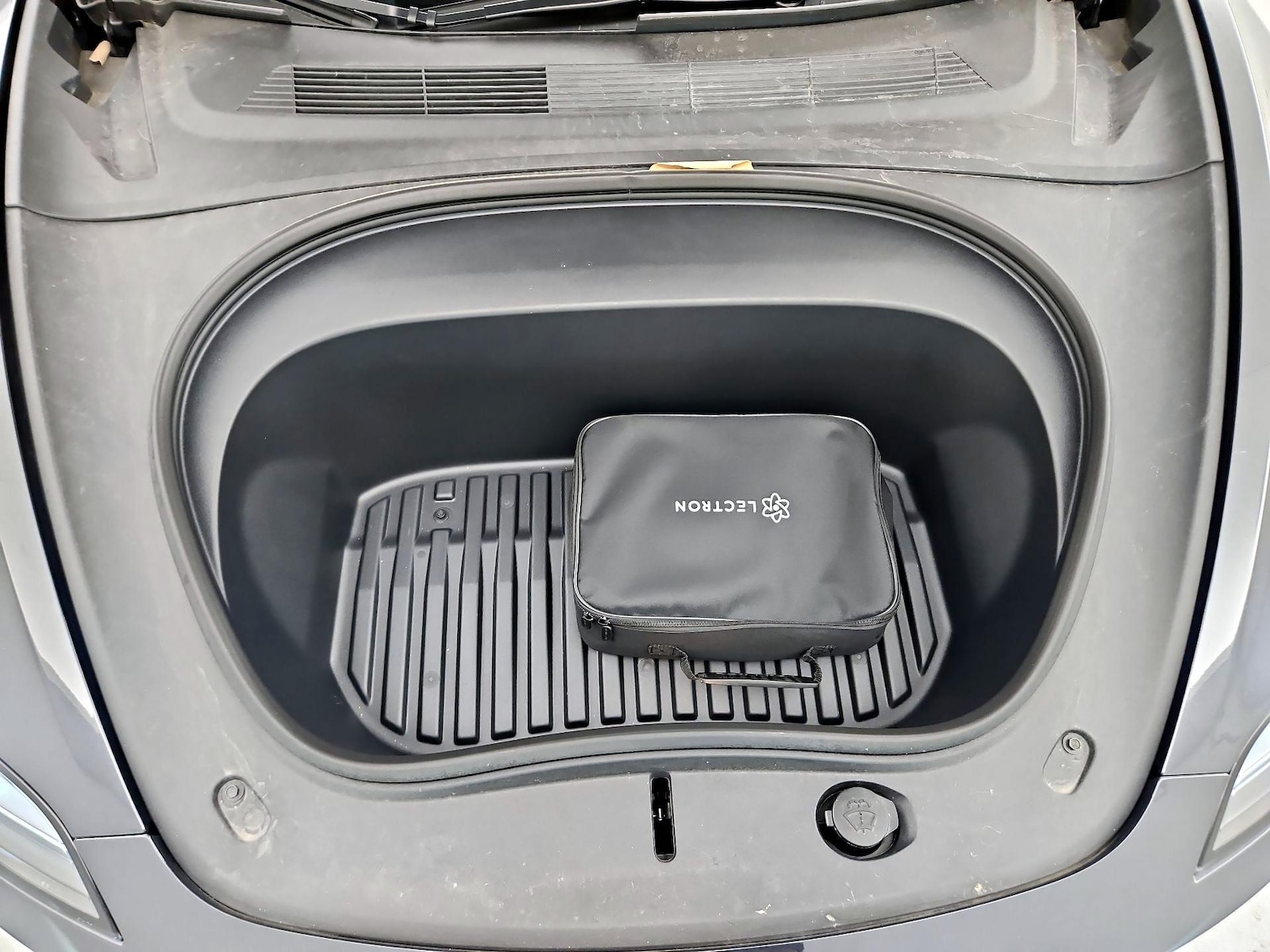 2025 Tesla Model 3 Long Range - Photo 22