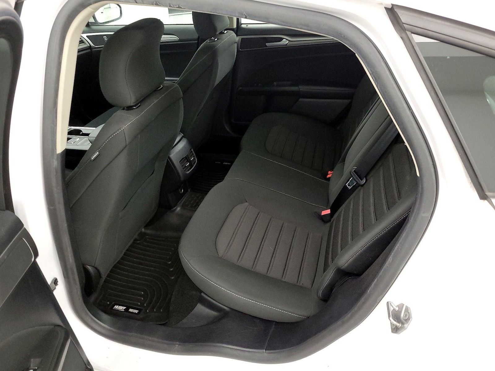 2019 Ford Fusion SE - Photo 22
