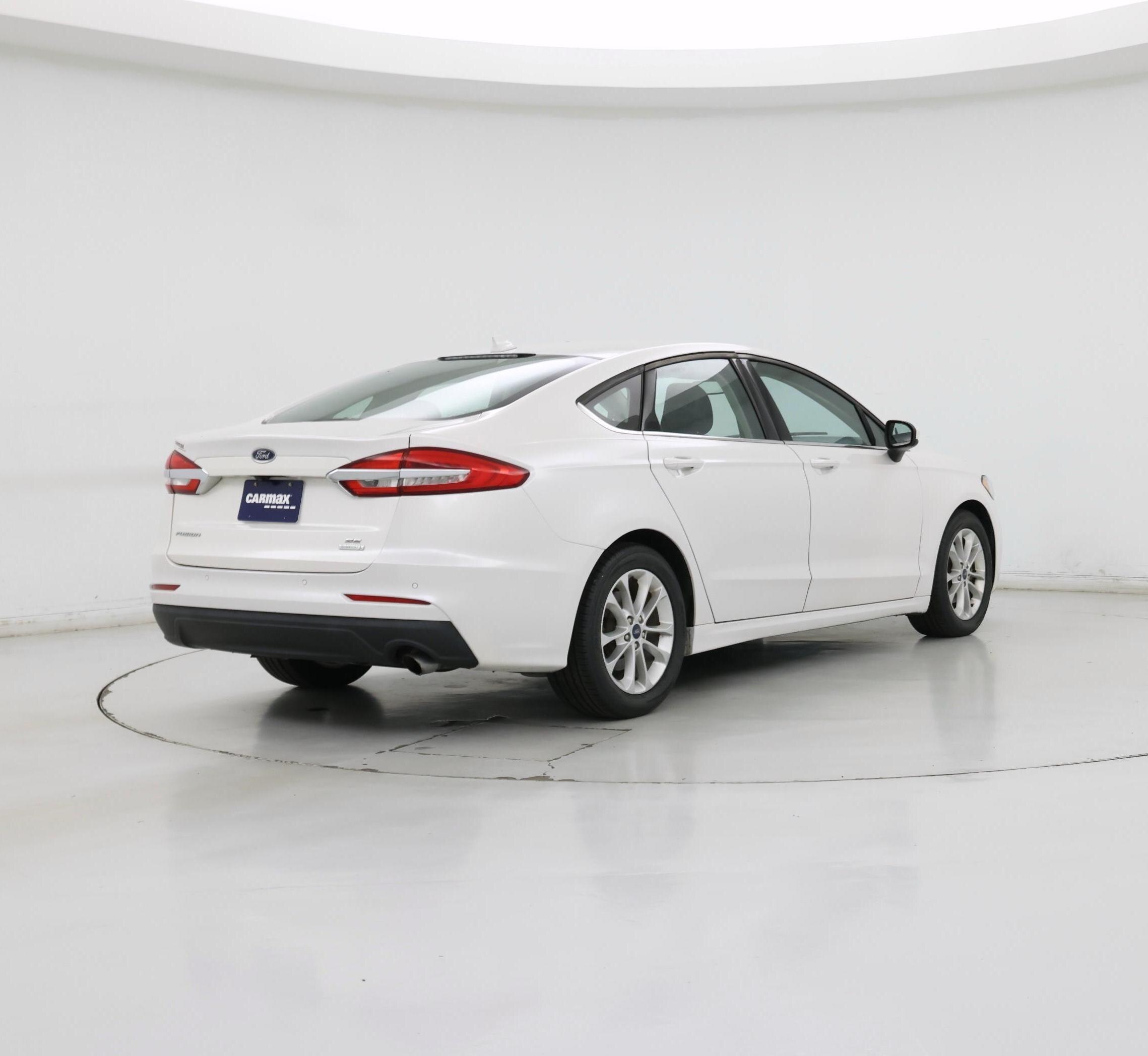 Thumbnail: 2019 Ford Fusion - 8