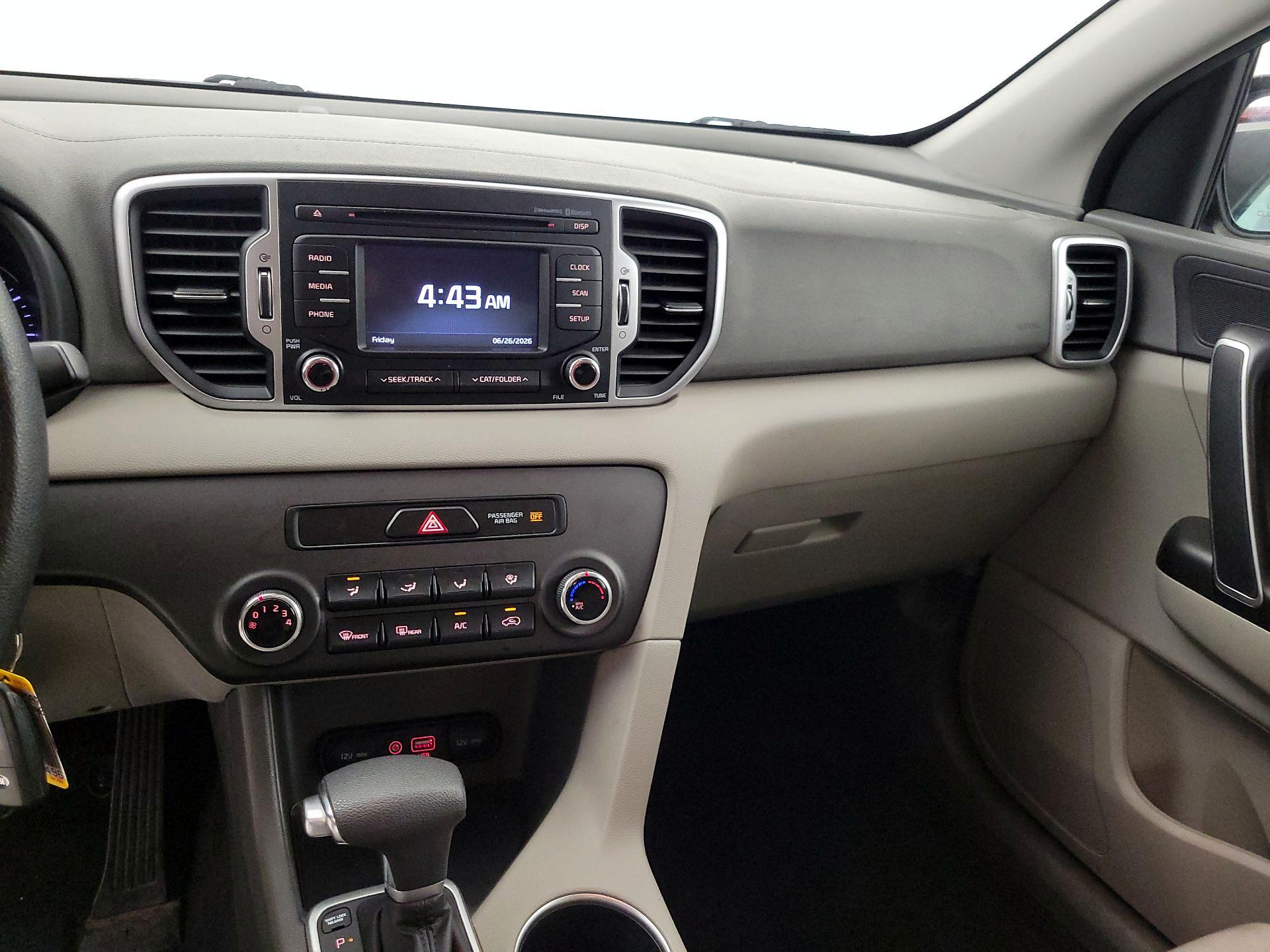 Thumbnail: 2017 Kia Sportage - 9