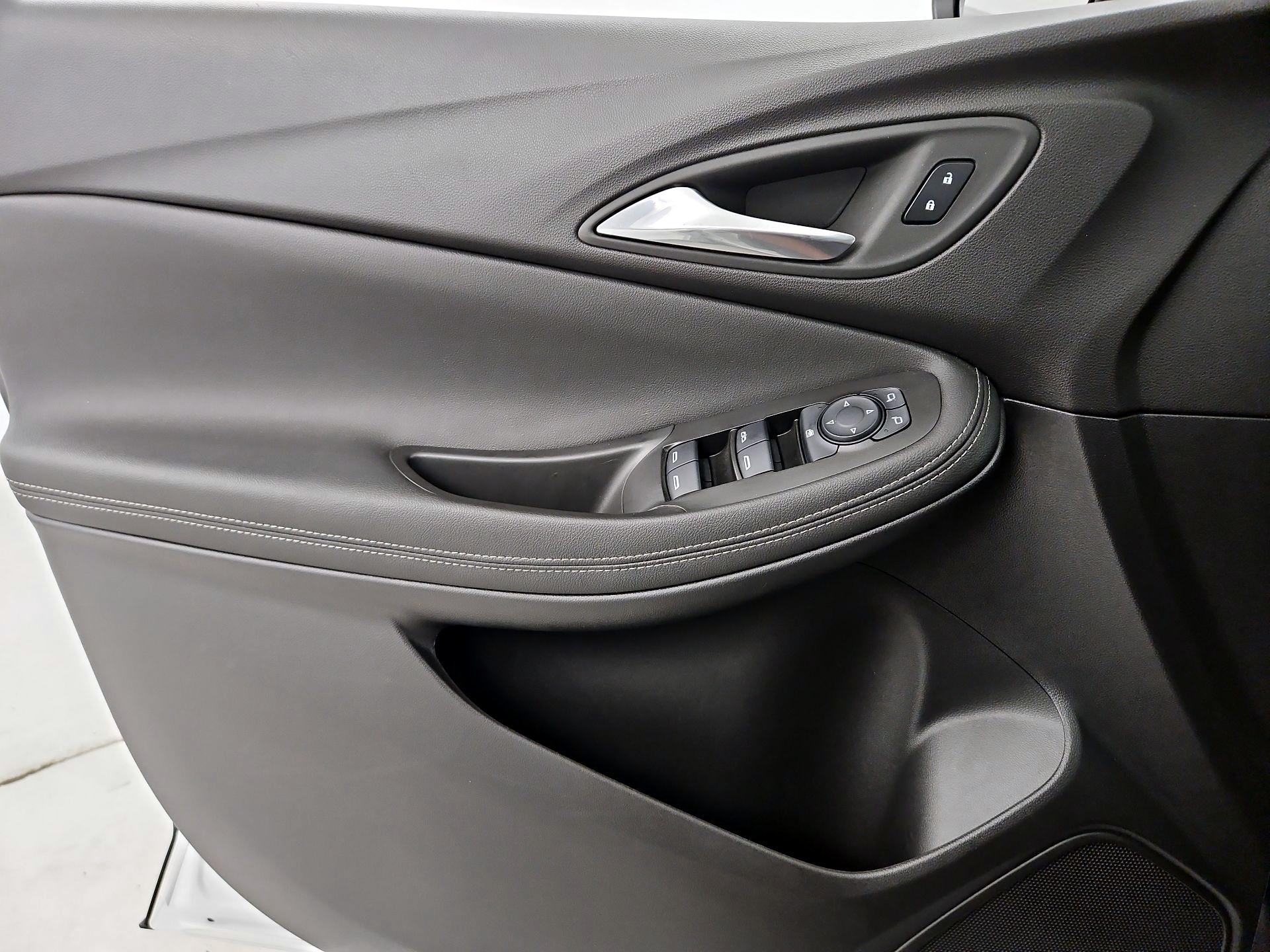 Thumbnail: 2025 Buick Encore GX - 12
