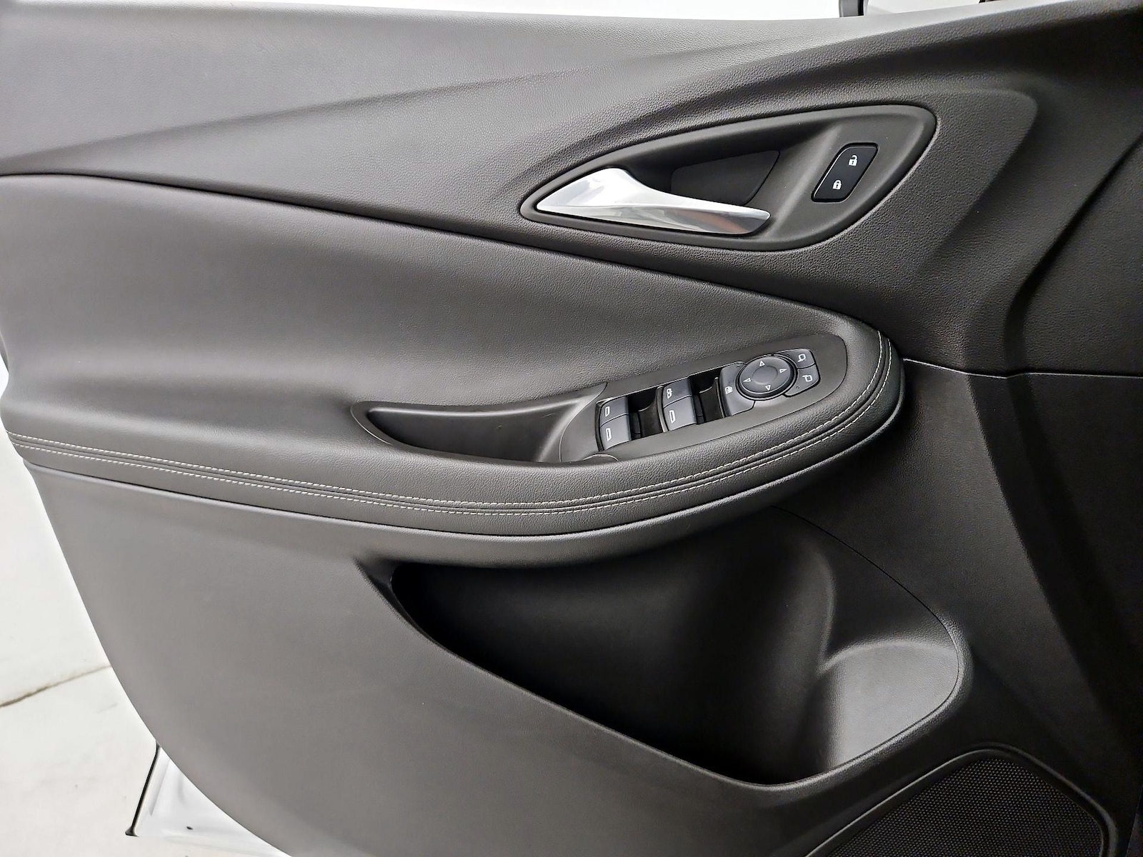 2025 Buick Encore GX Preferred - Photo 13