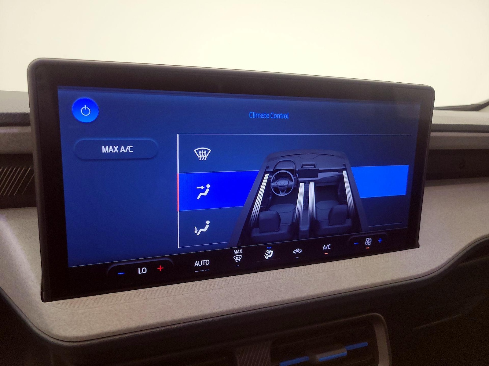2025 Ford Maverick XLT - Photo 17