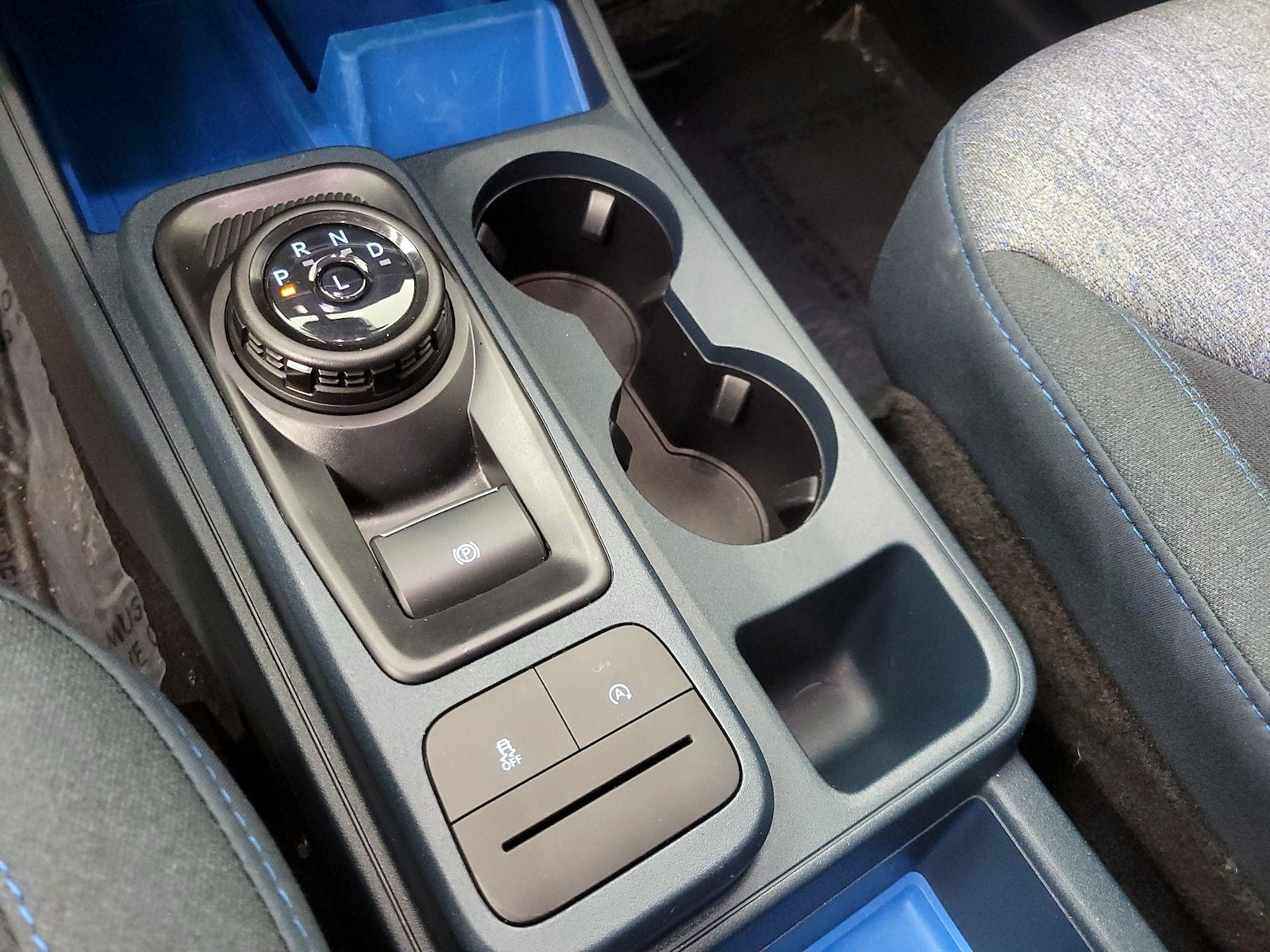 2025 Ford Maverick XLT - Photo 18