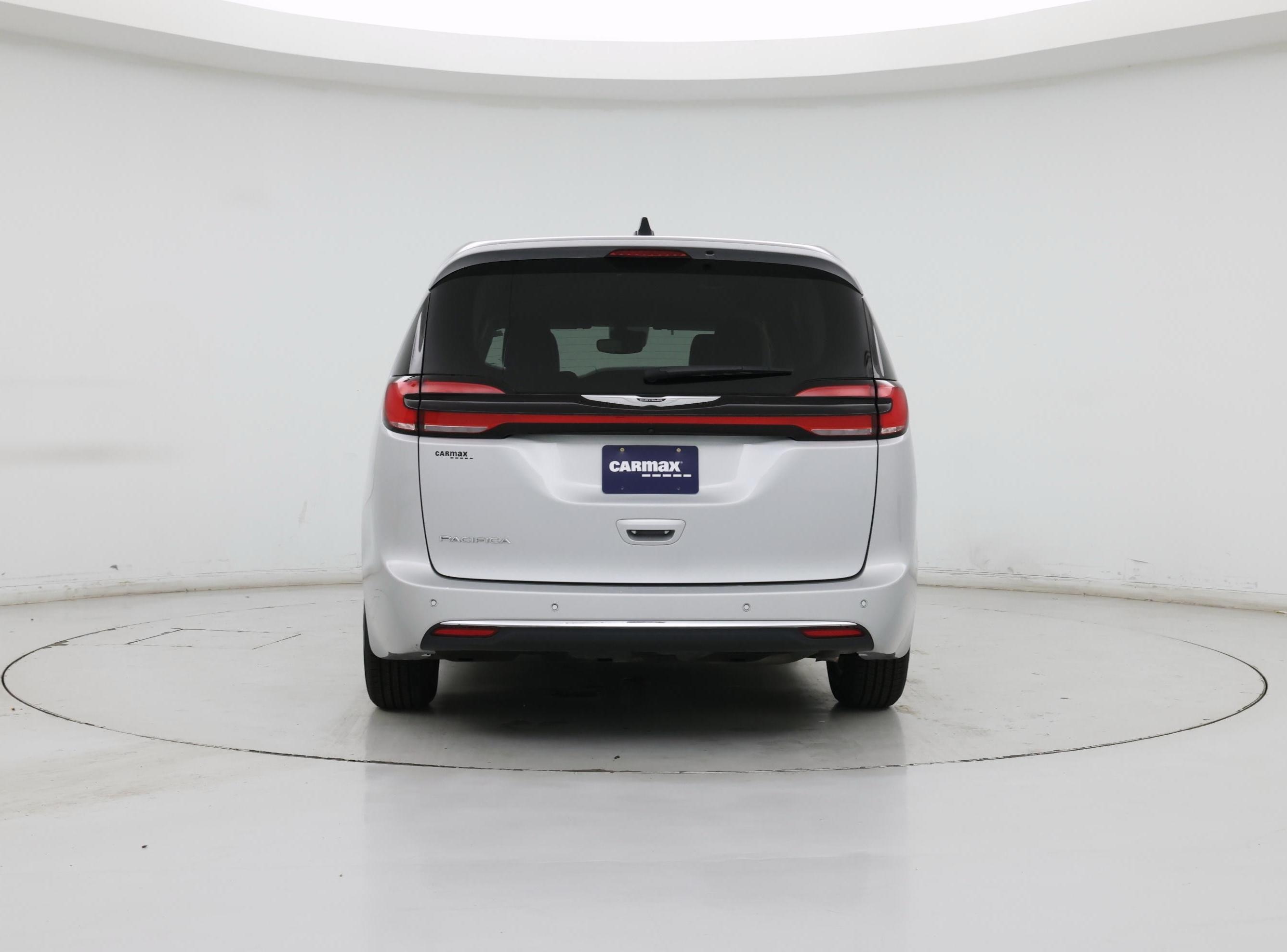 Thumbnail: 2024 Chrysler Pacifica - 6
