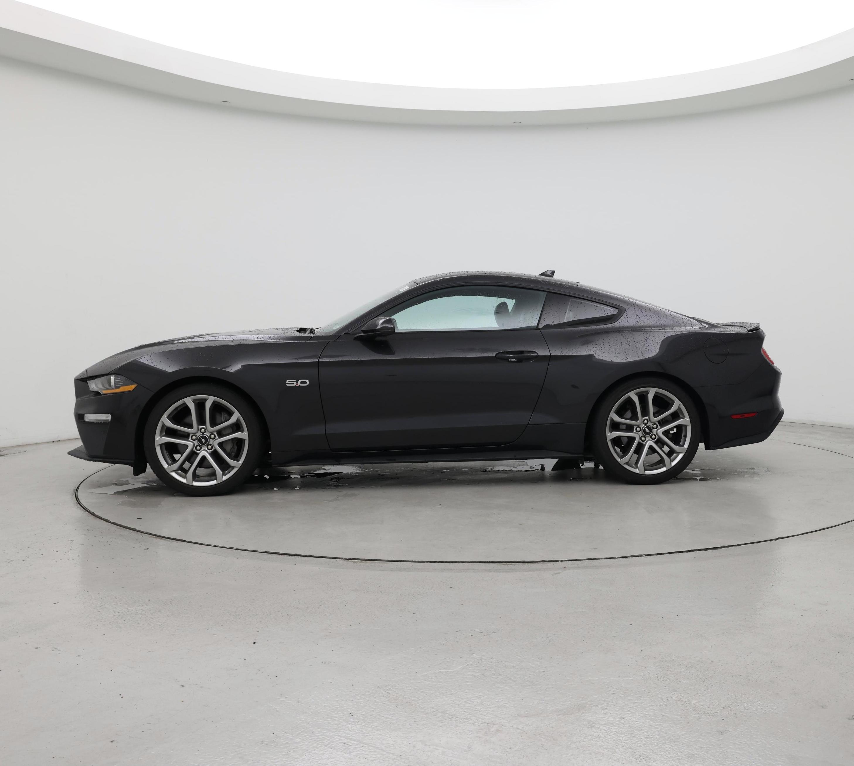 Thumbnail: 2022 Ford Mustang - 3
