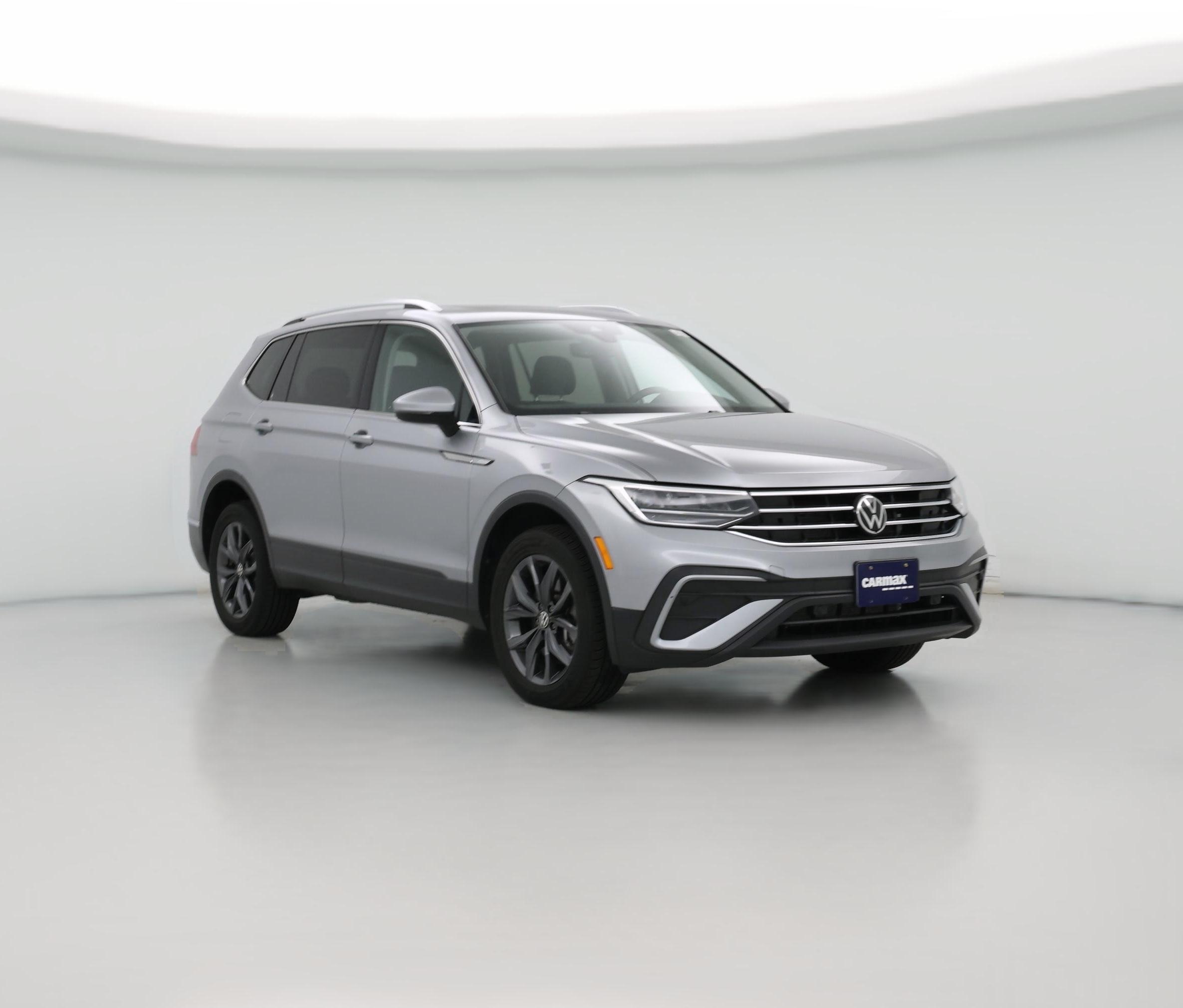 Thumbnail: 2022 Volkswagen Tiguan - 1