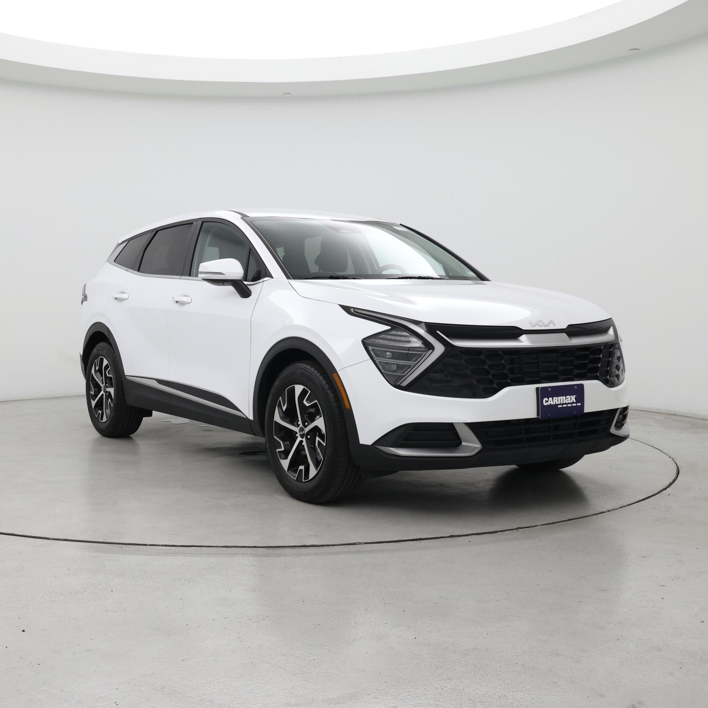 White 2025 Kia Sportage SUV / Crossover Front-Wheel Drive Automatic