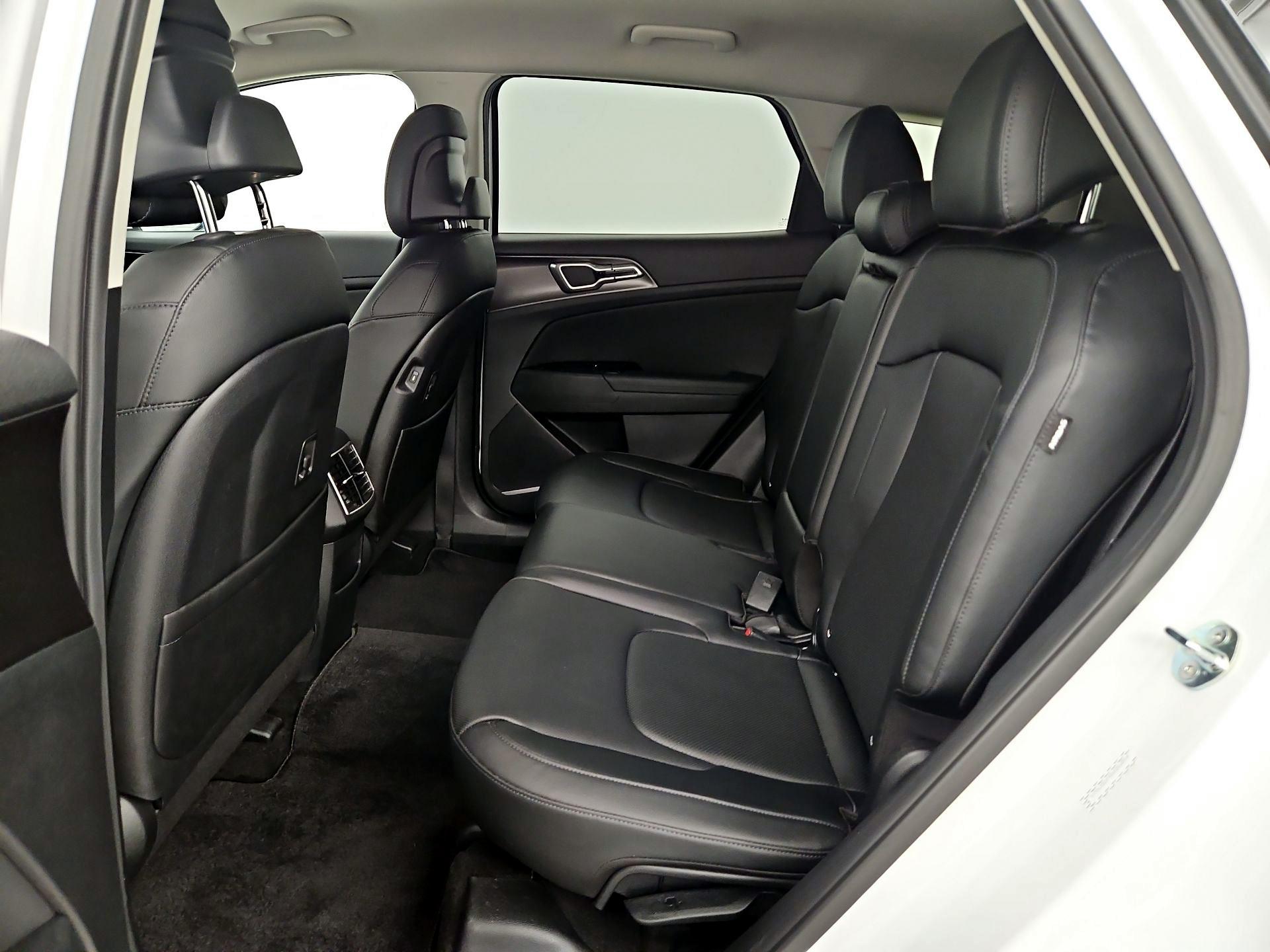 Thumbnail: 2025 Kia Sportage - 20