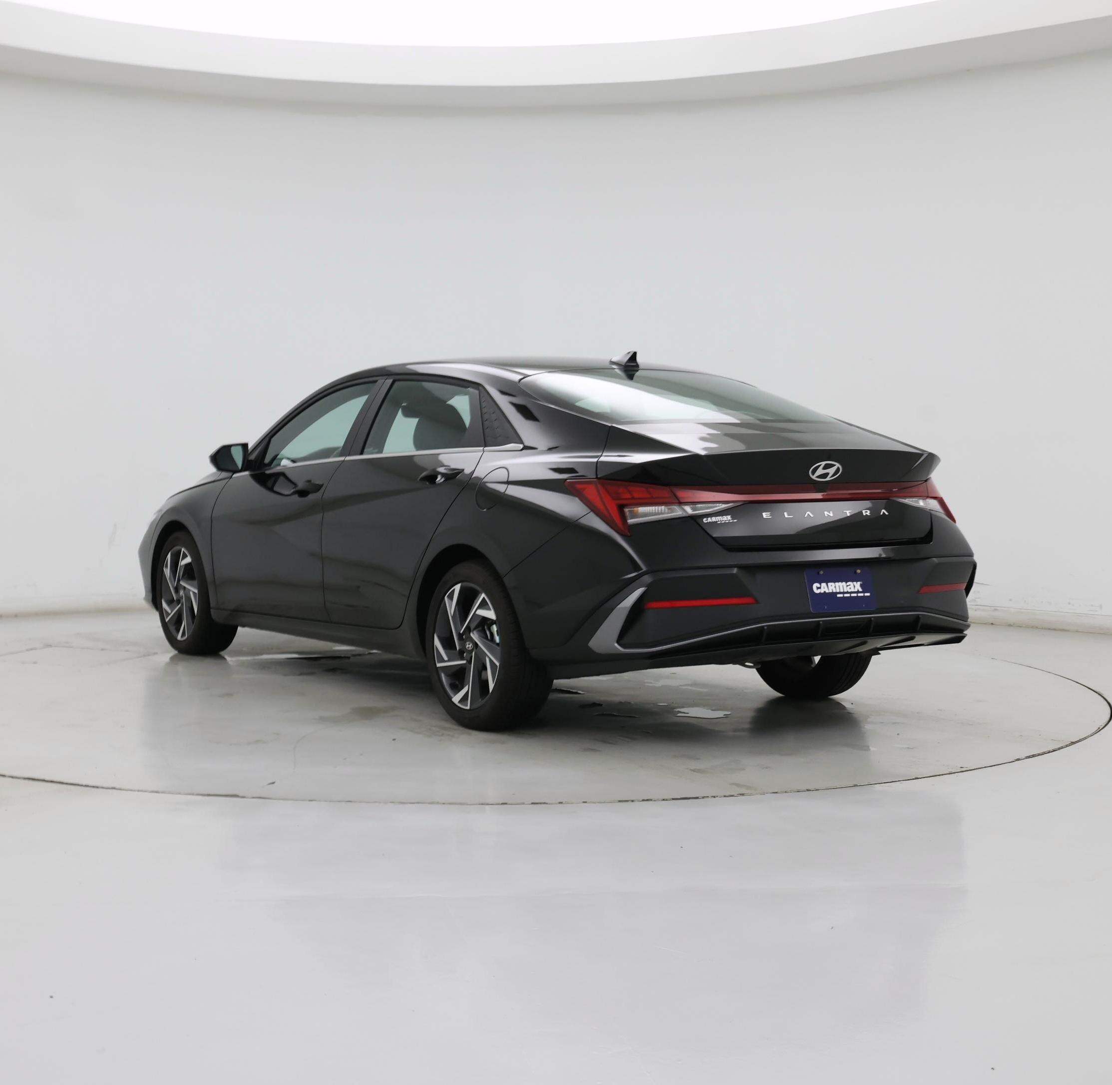 Thumbnail: 2025 Hyundai Elantra - 2
