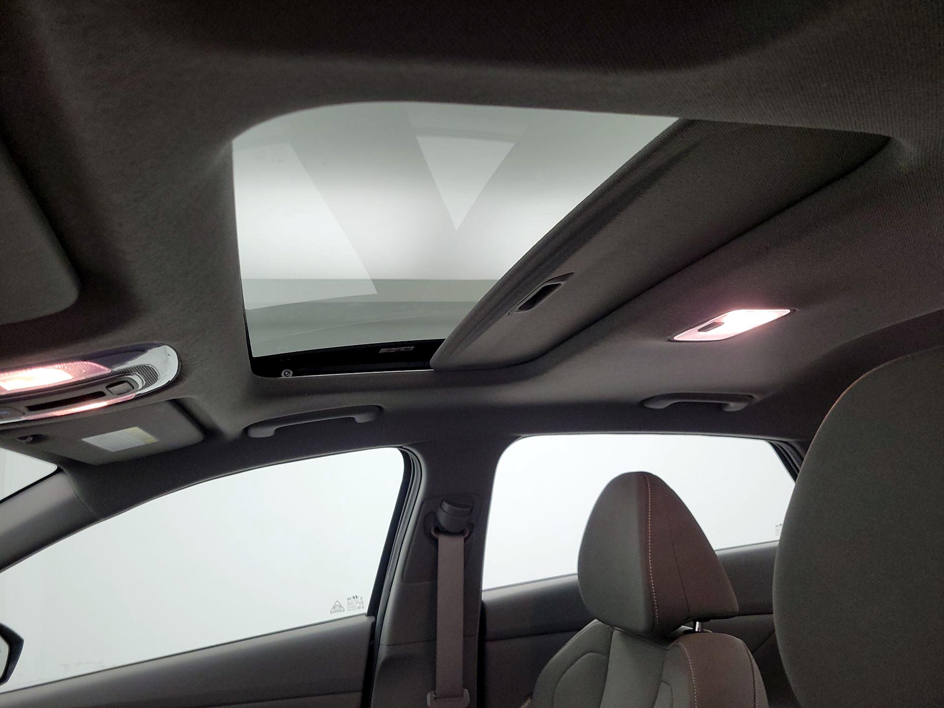 Thumbnail: 2025 Hyundai Elantra - 19