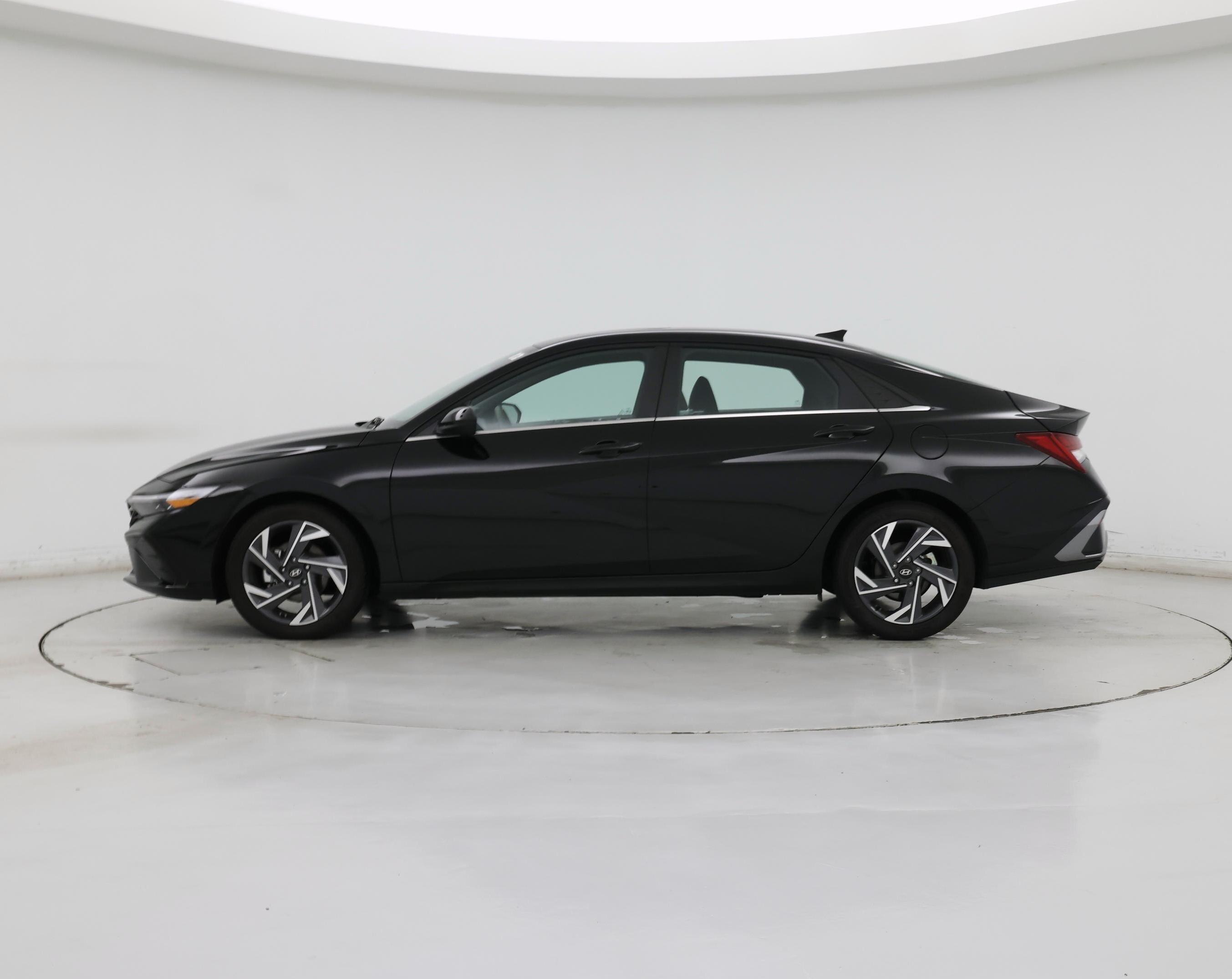 Thumbnail: 2025 Hyundai Elantra - 3