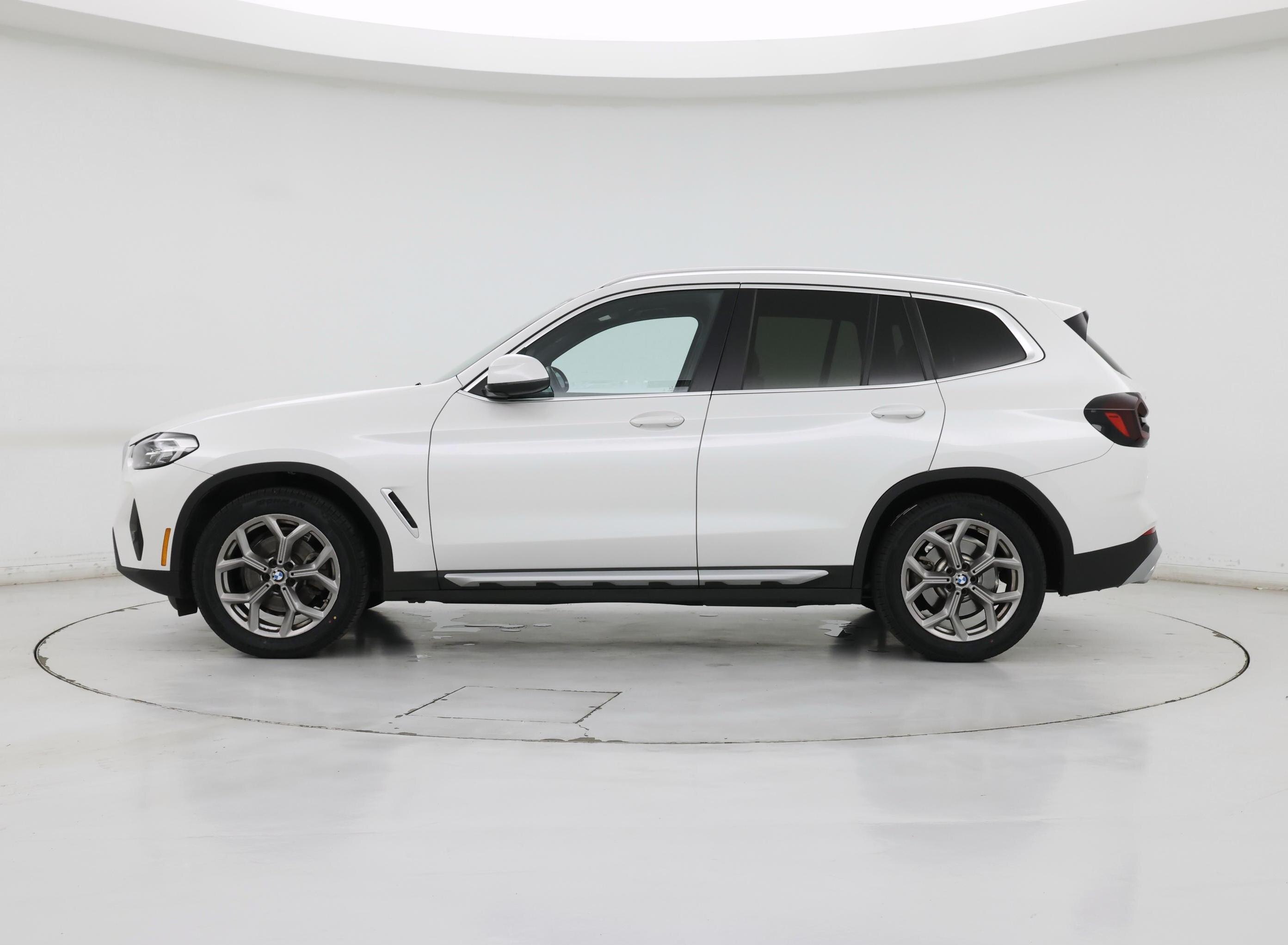 Thumbnail: 2022 BMW X3 - 3