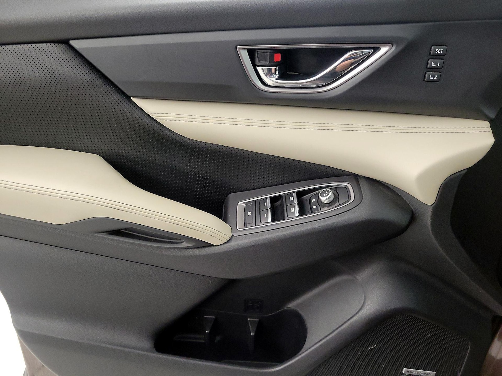 2019 Subaru Ascent Limited - Photo 13