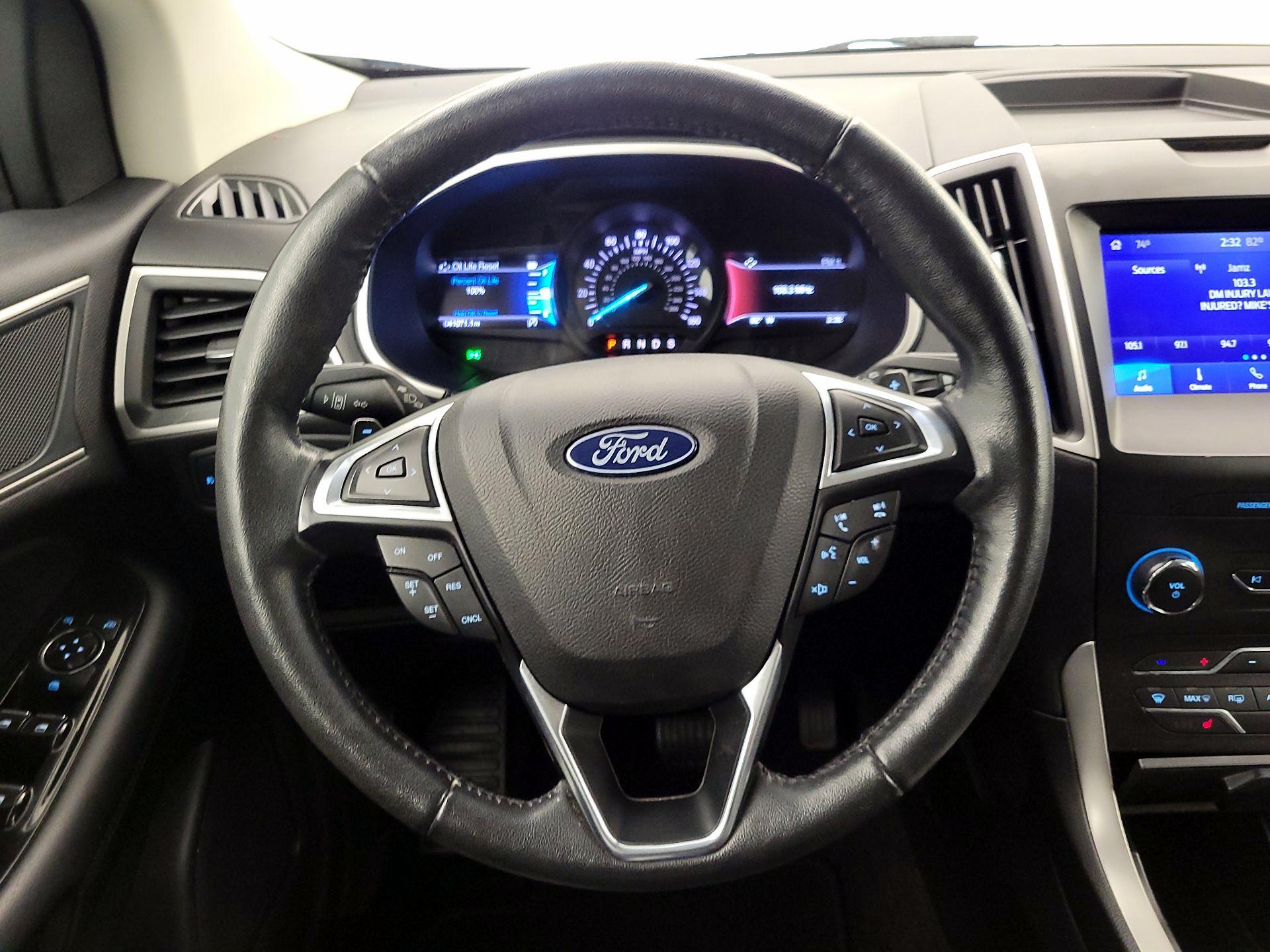 Thumbnail: 2020 Ford Edge - 10