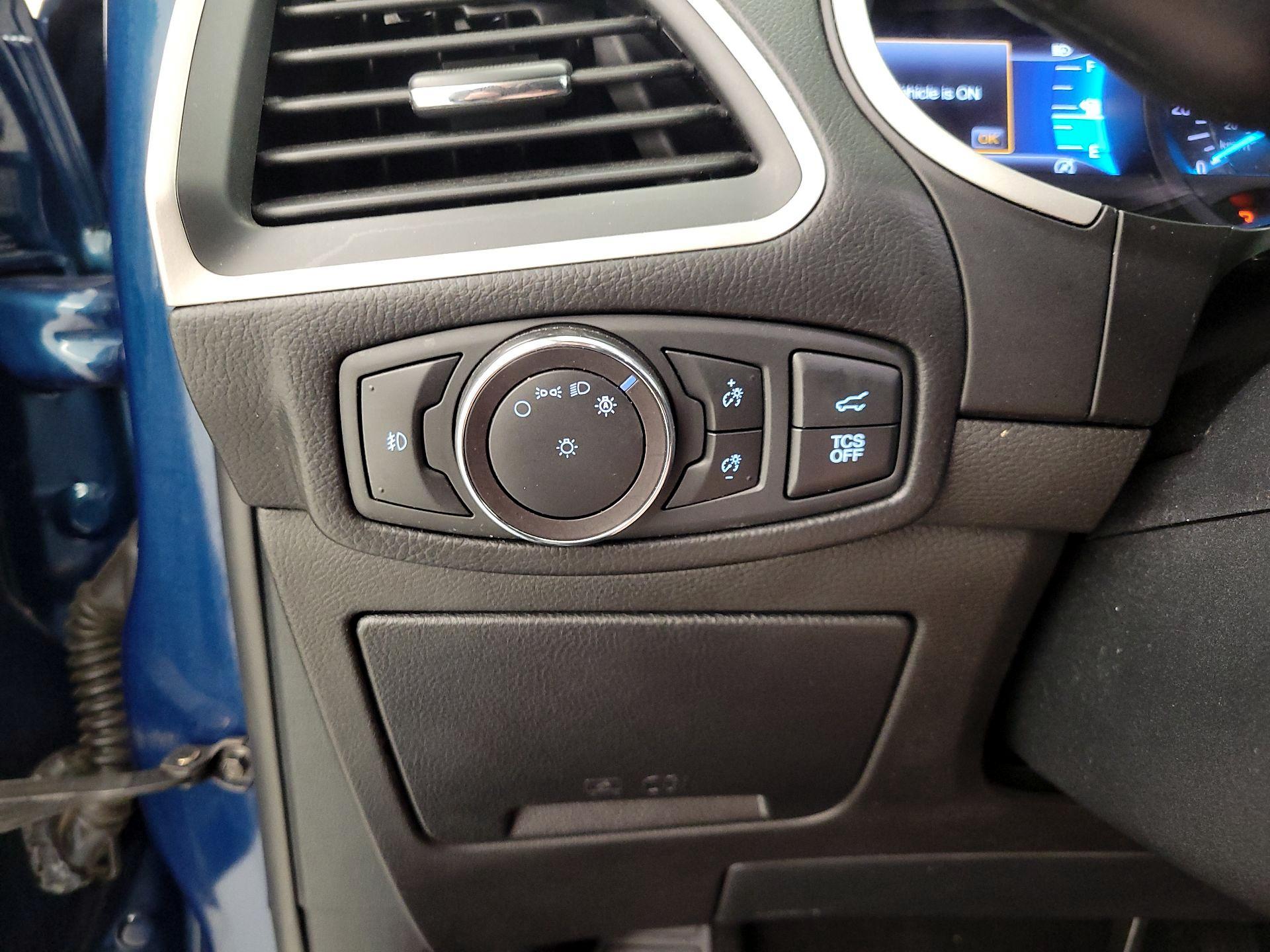 Thumbnail: 2020 Ford Edge - 13