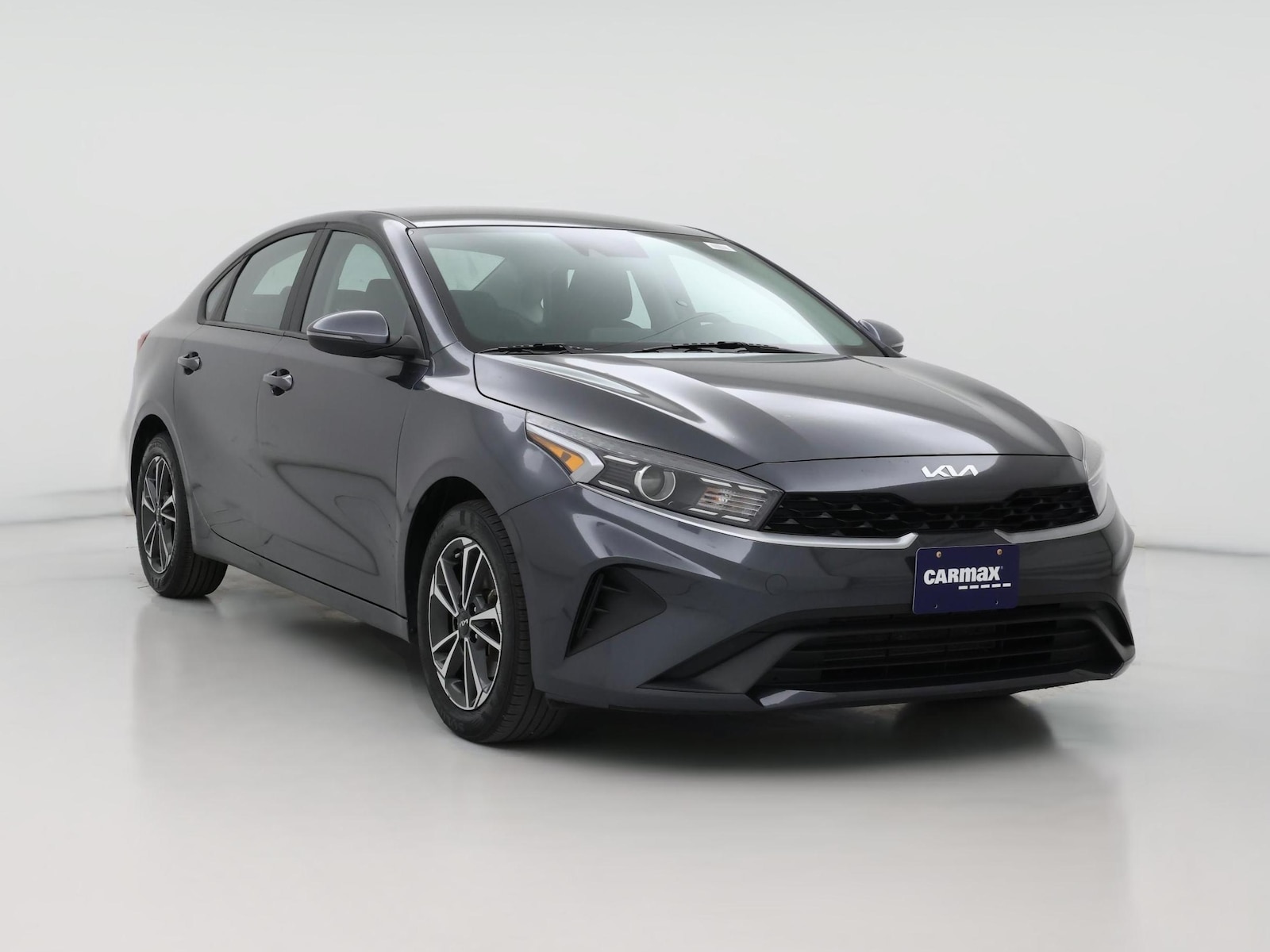 2024 Kia Forte LXS - Photo 1