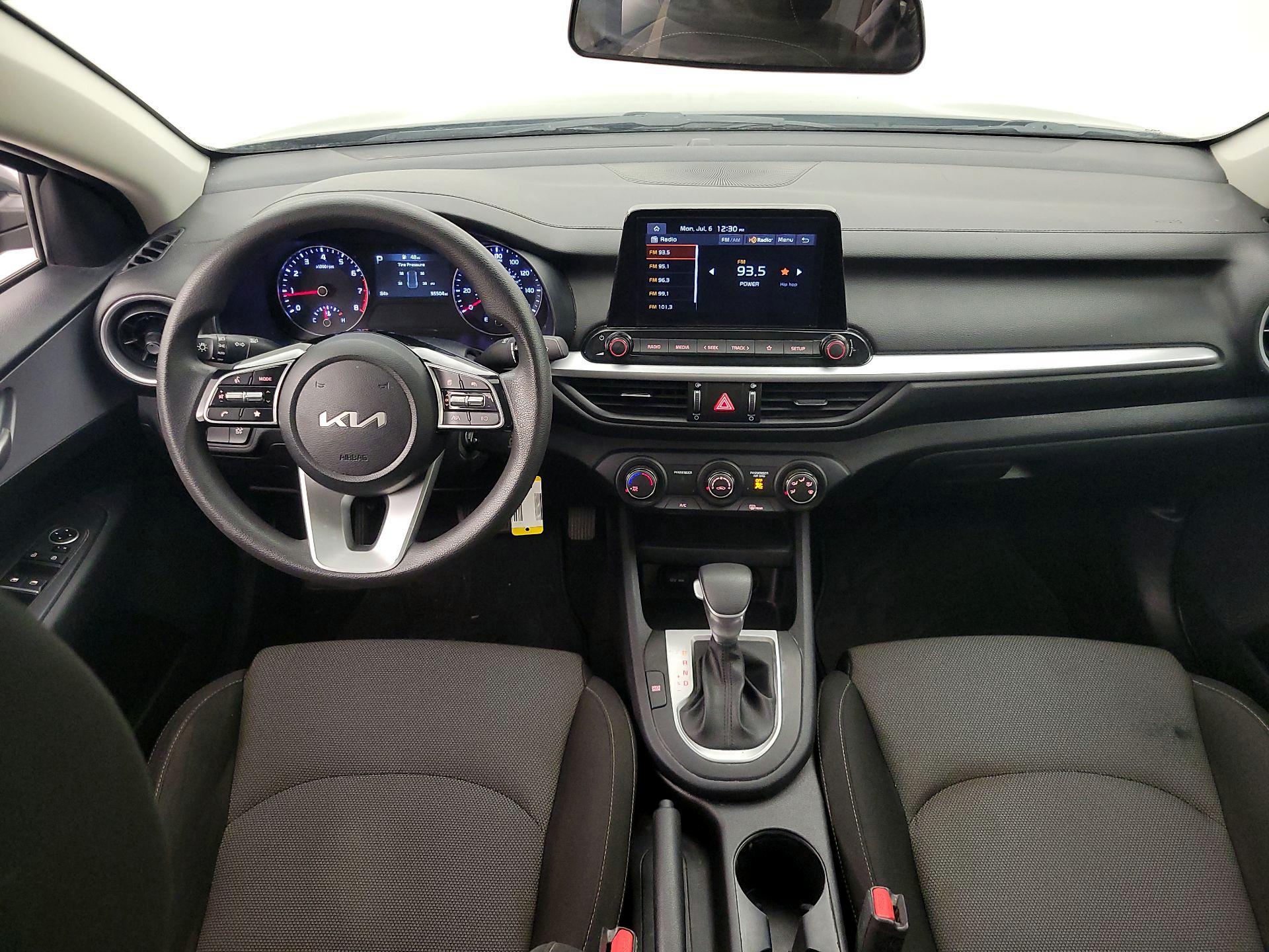 Thumbnail: 2024 Kia Forte - 9