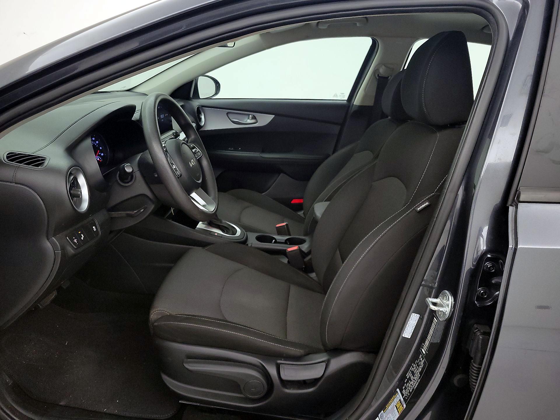 Thumbnail: 2024 Kia Forte - 11