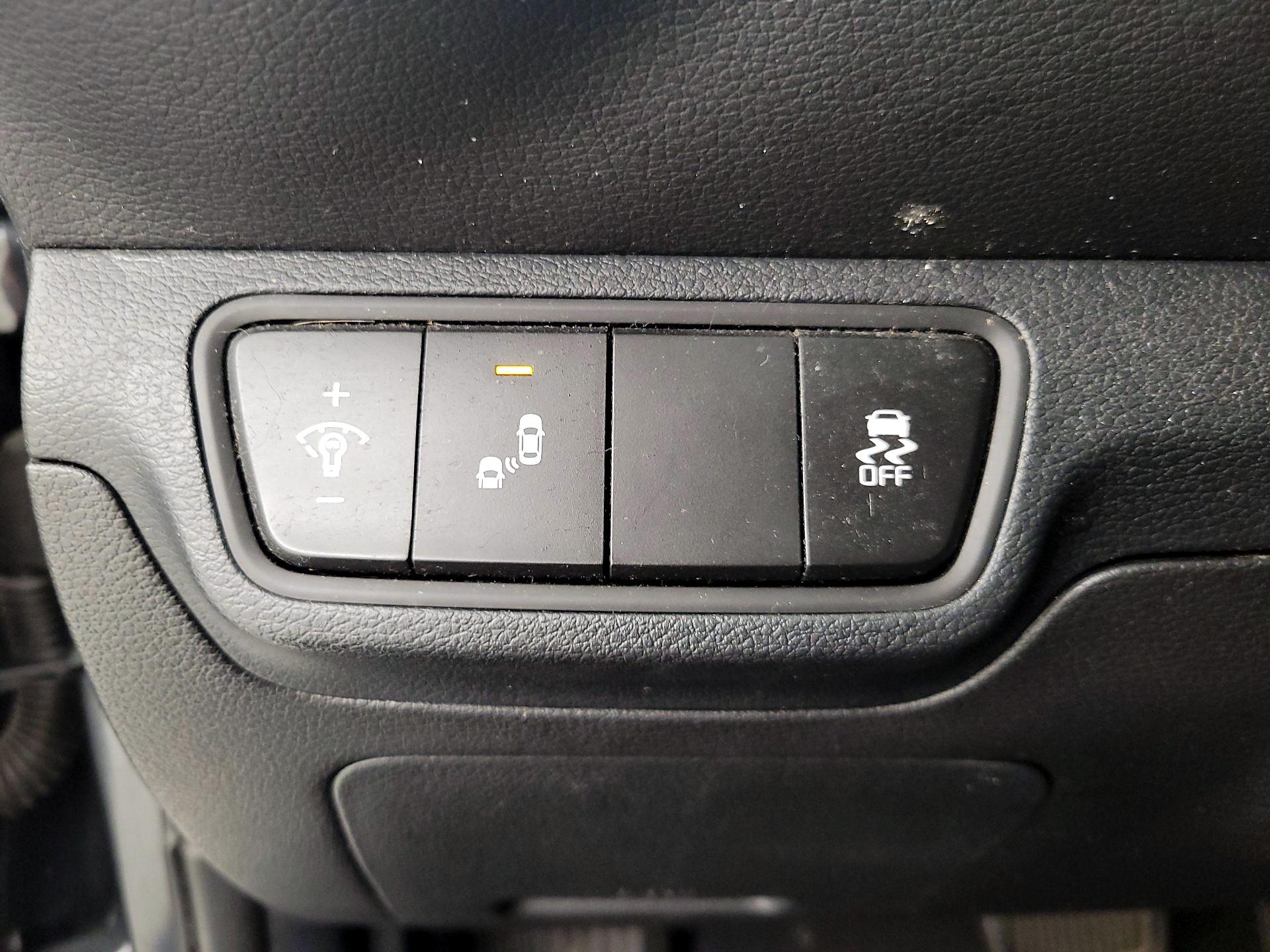 Thumbnail: 2024 Kia Forte - 13
