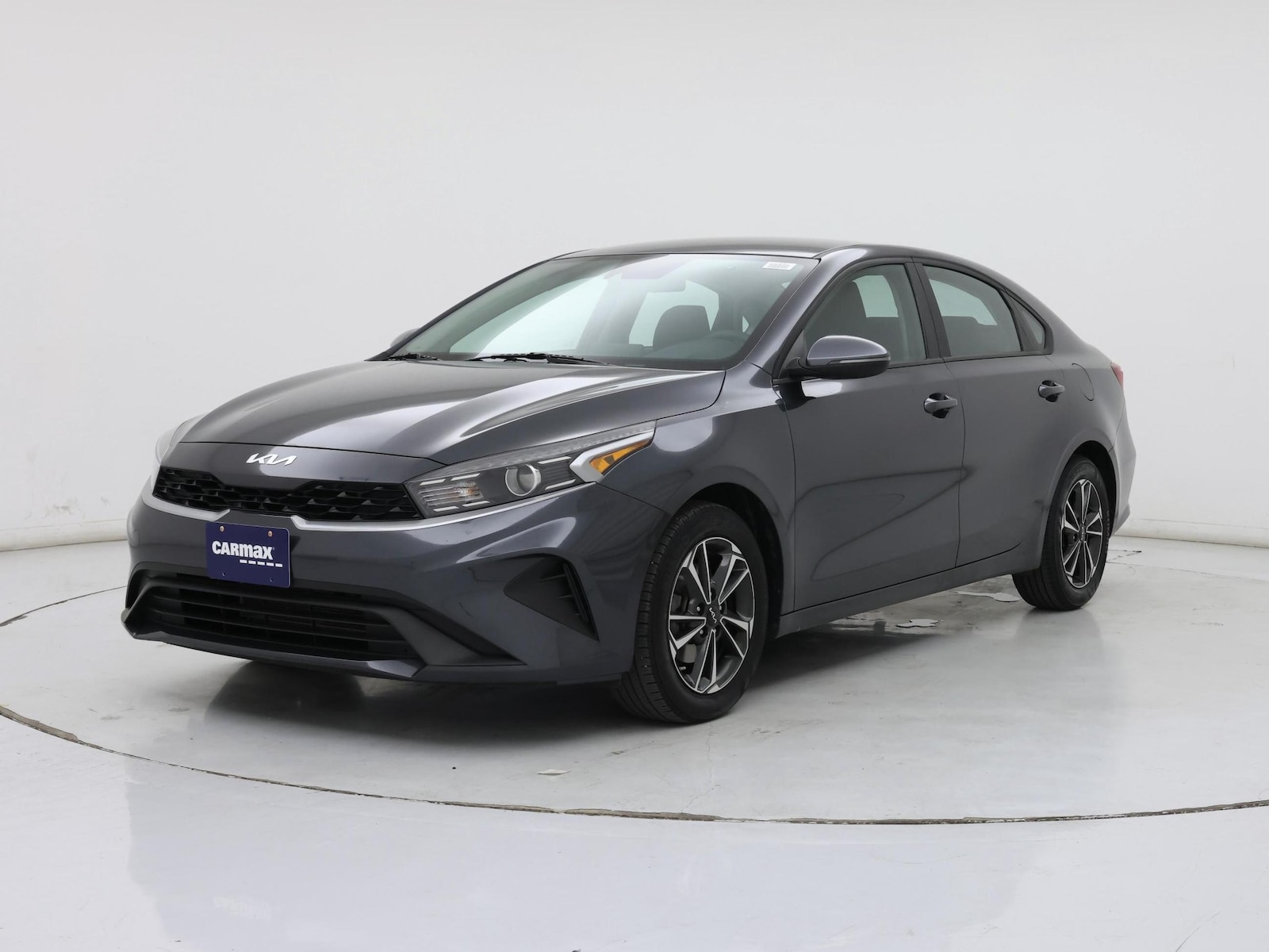 2024 Kia Forte LXS - Photo 5