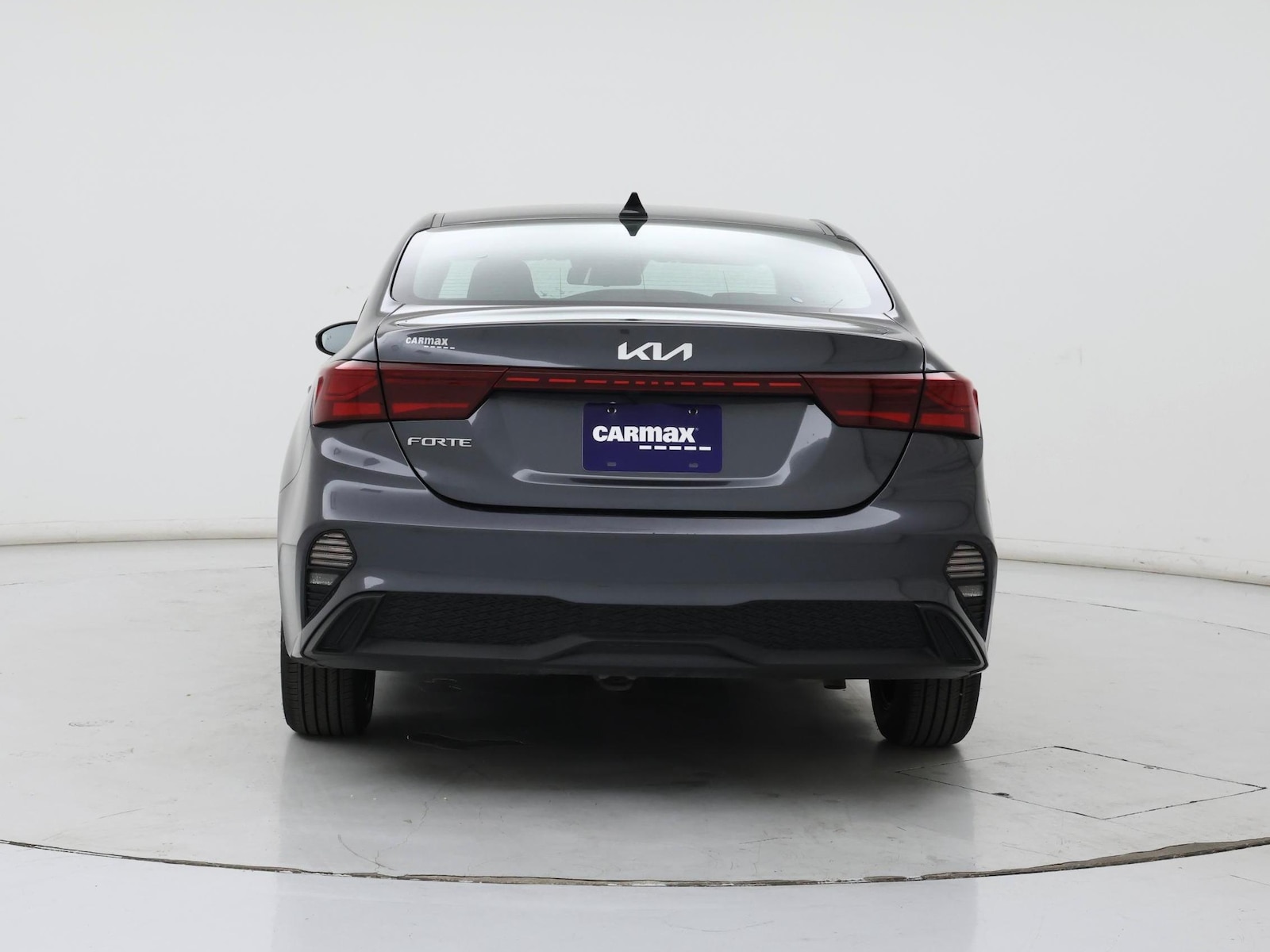 2024 Kia Forte LXS - Photo 7