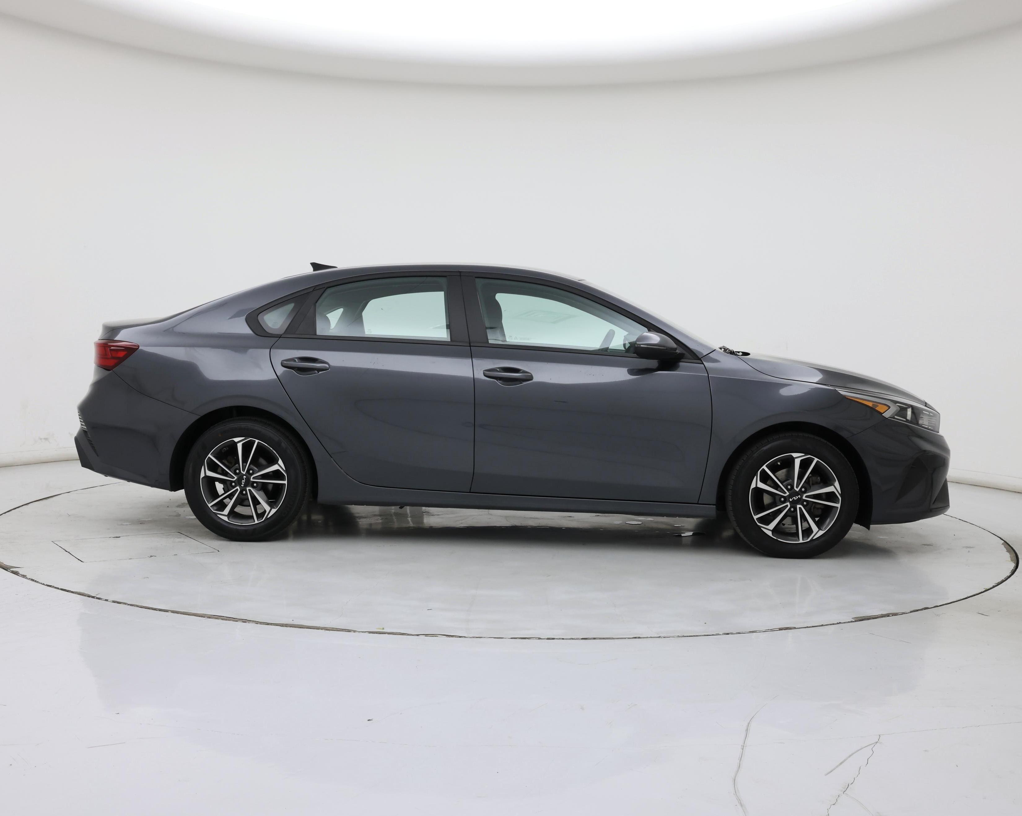 Thumbnail: 2024 Kia Forte - 7