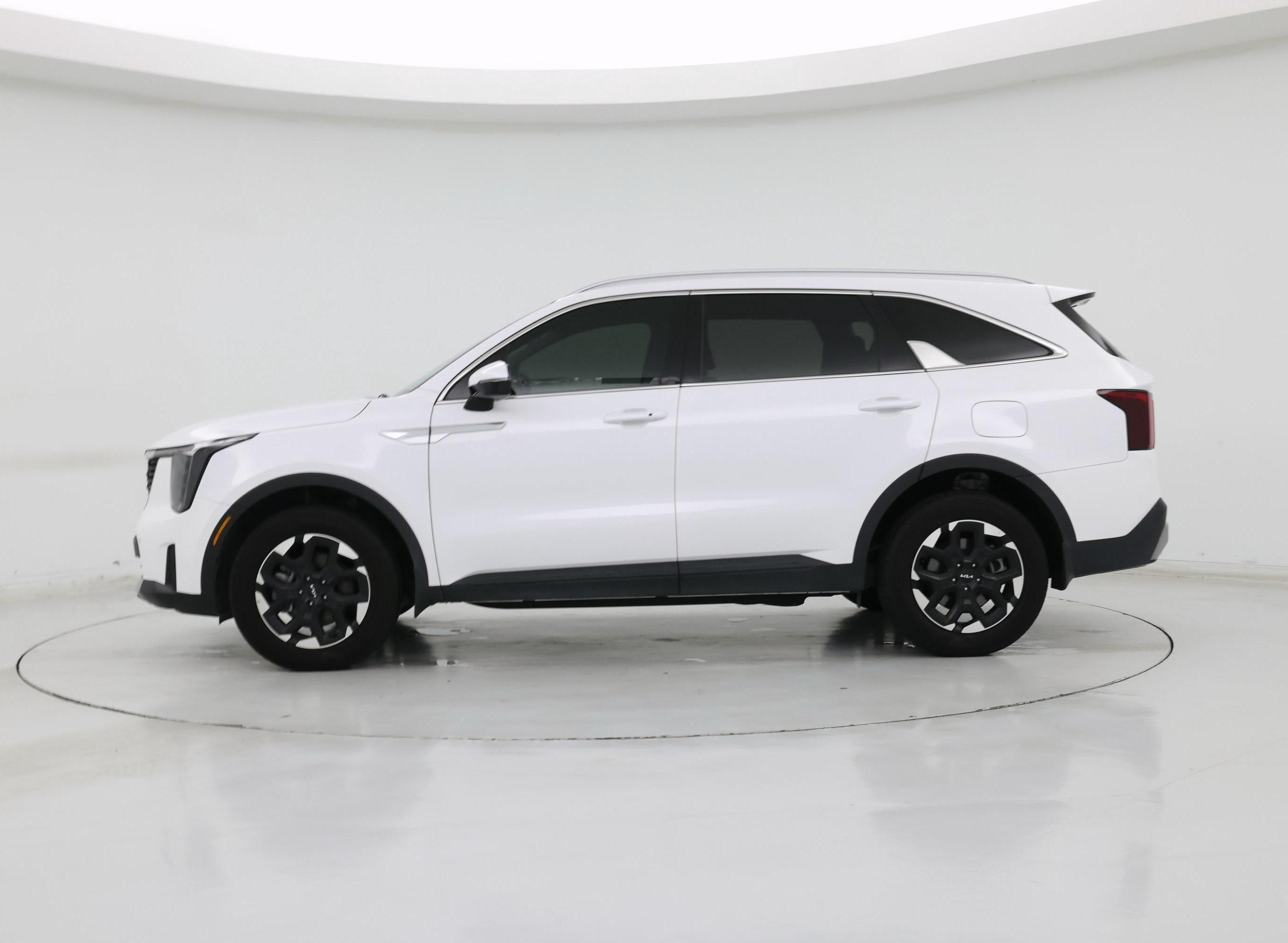 Thumbnail: 2025 Kia Sorento - 3