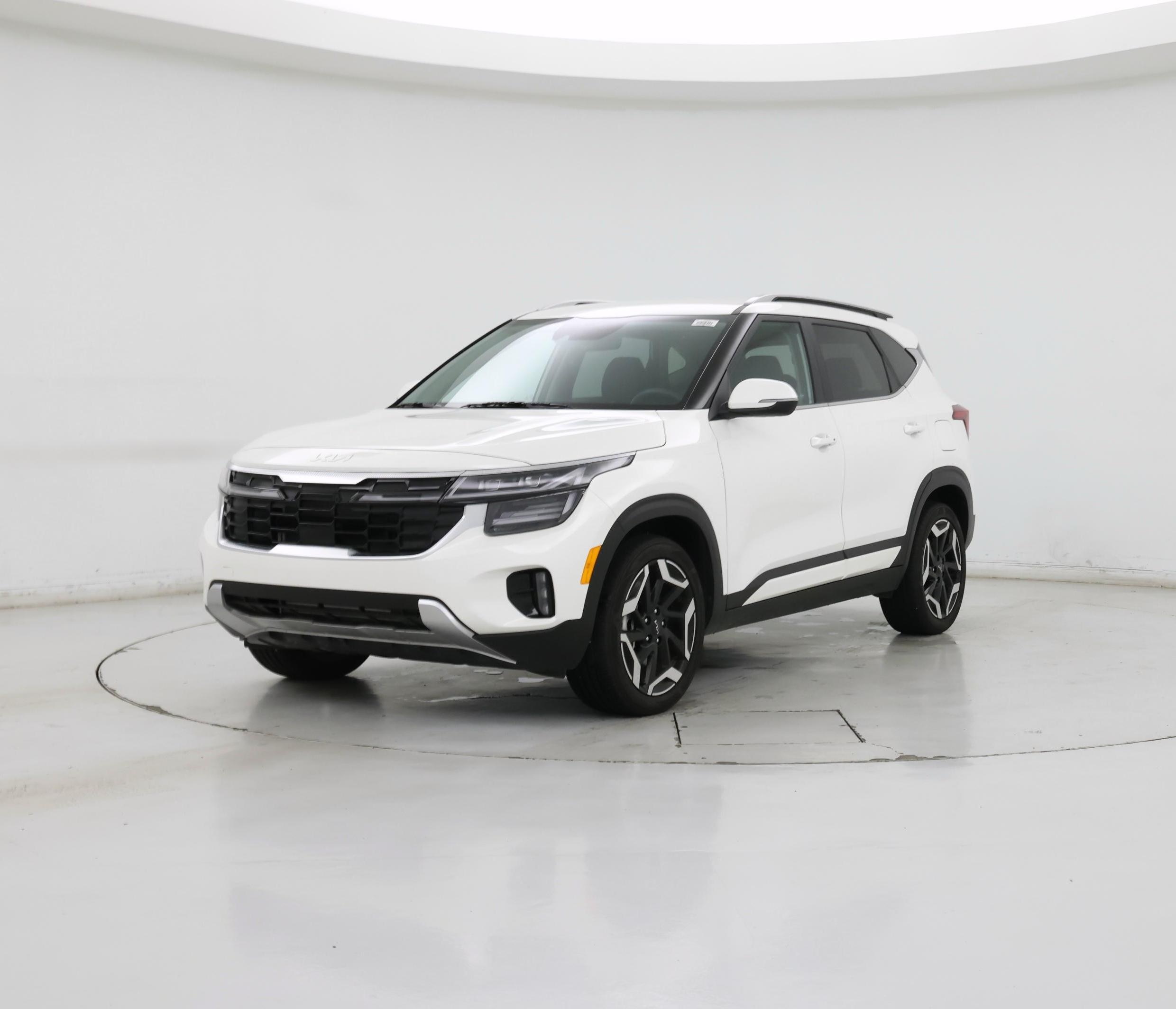 Thumbnail: 2024 Kia Seltos - 4