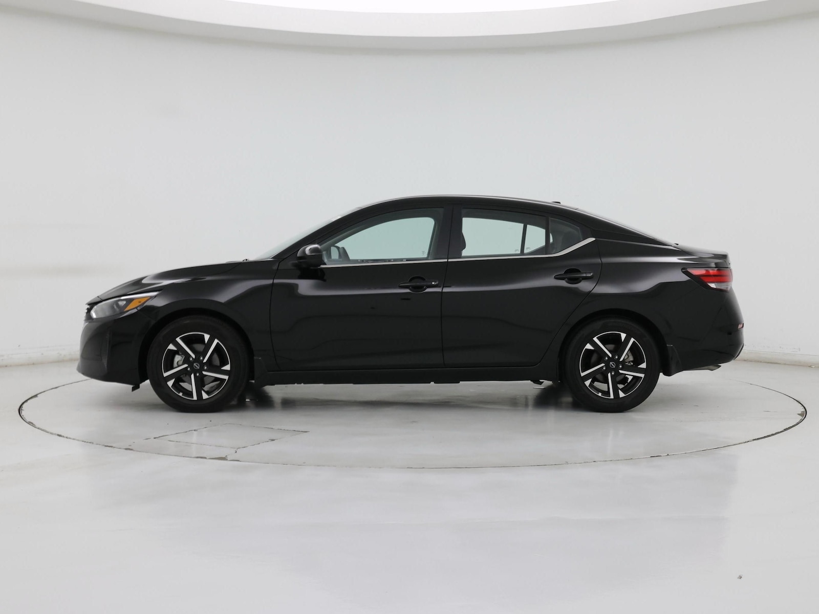 2025 Nissan Sentra SV - Photo 4